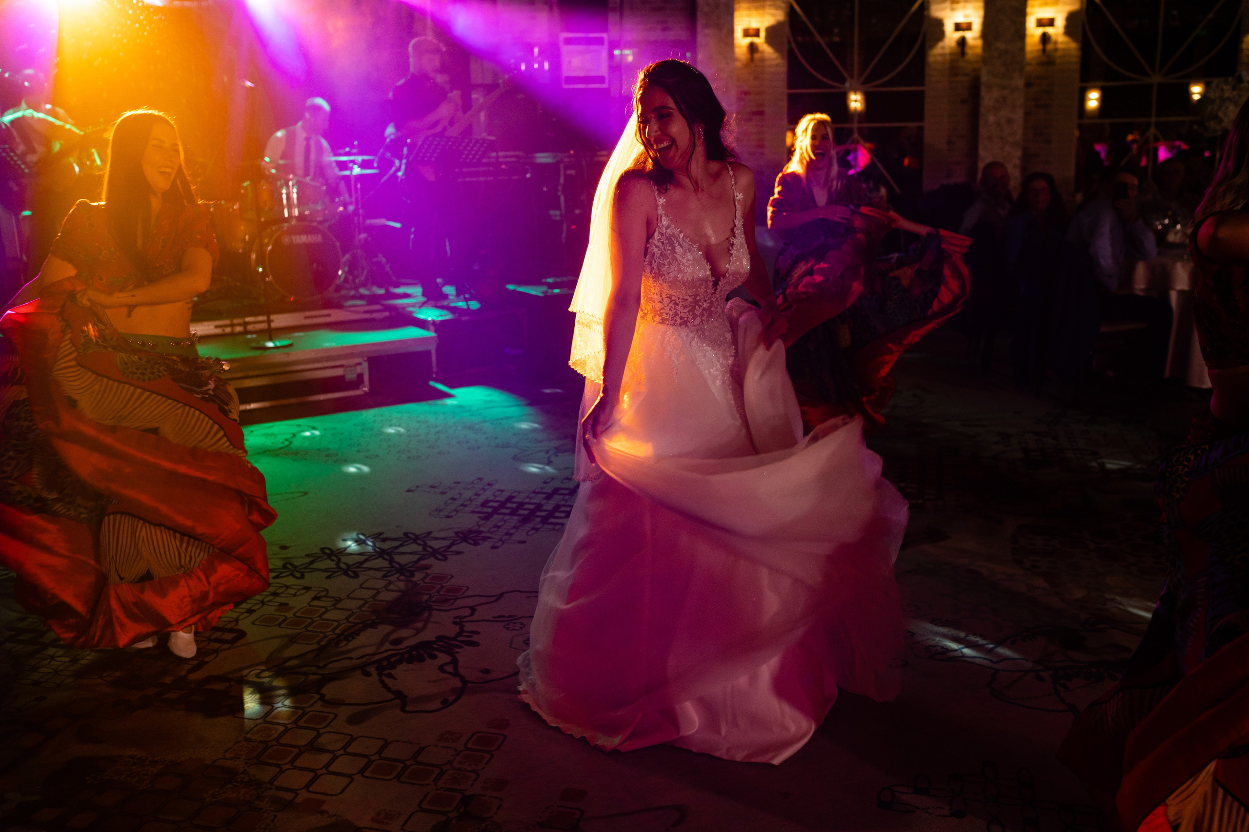 Elena & Cristi. Acasă