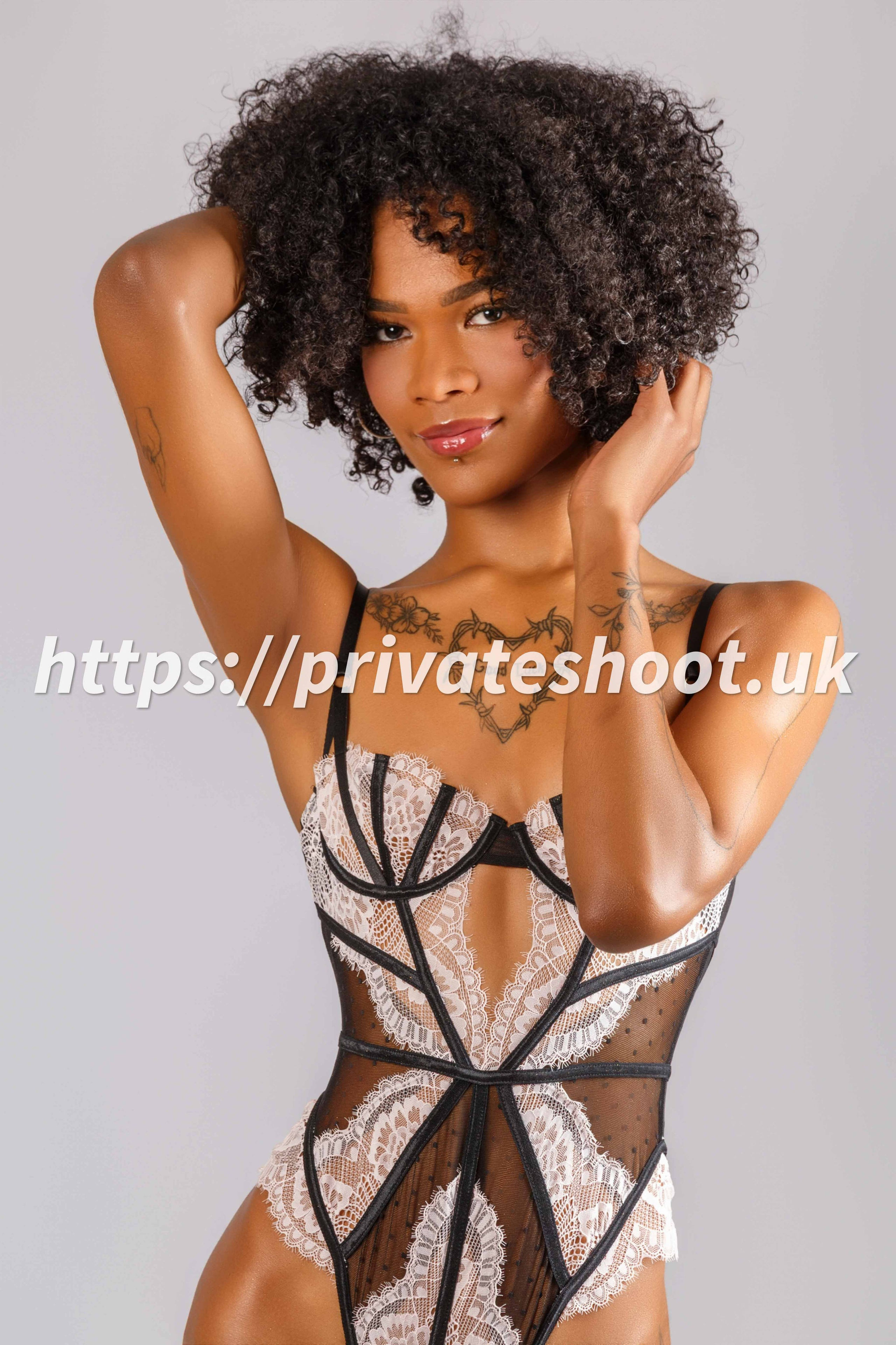 Private Studio. Ensaio Sensual em Londres | Private Shoot