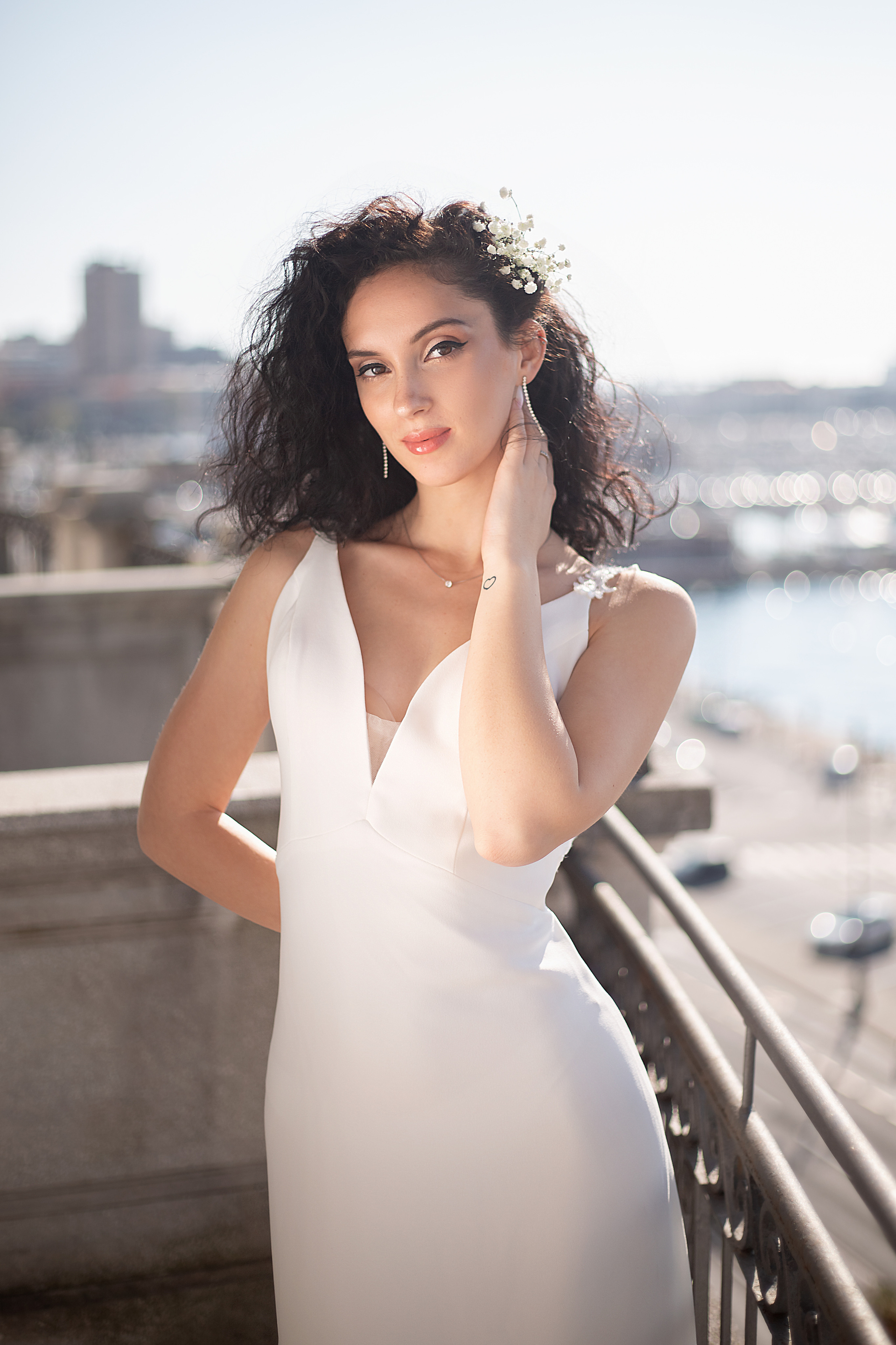 Bridal portrait on the balcony