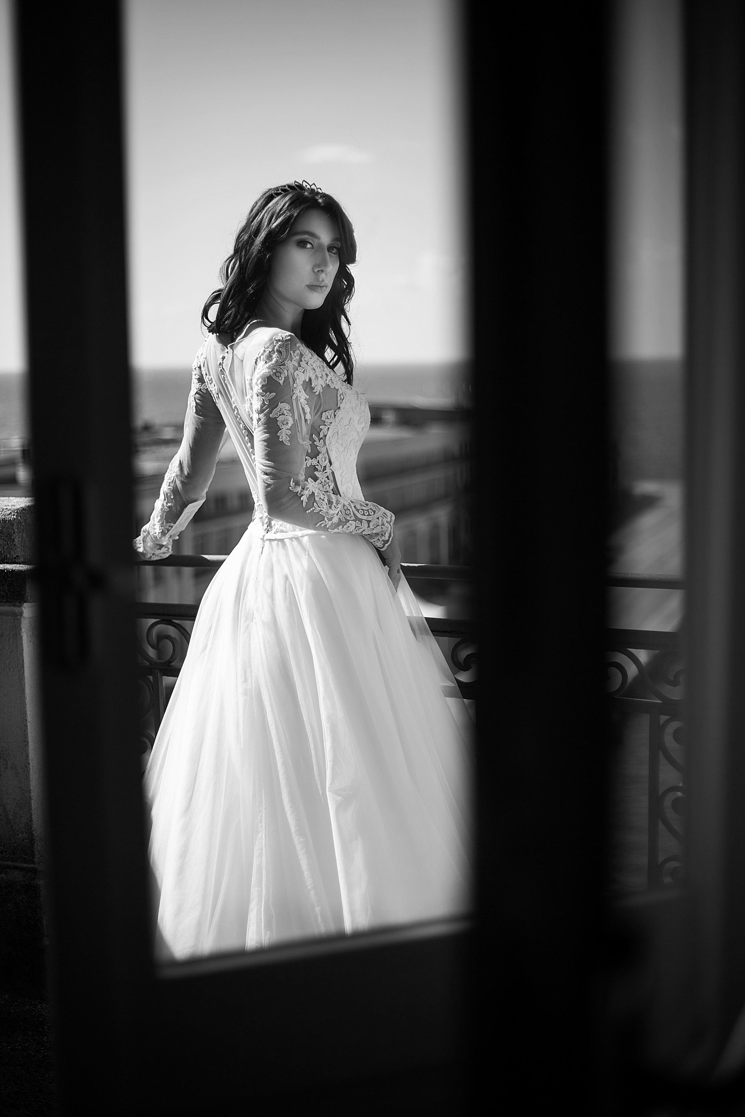 Bridal portrait on the balcony