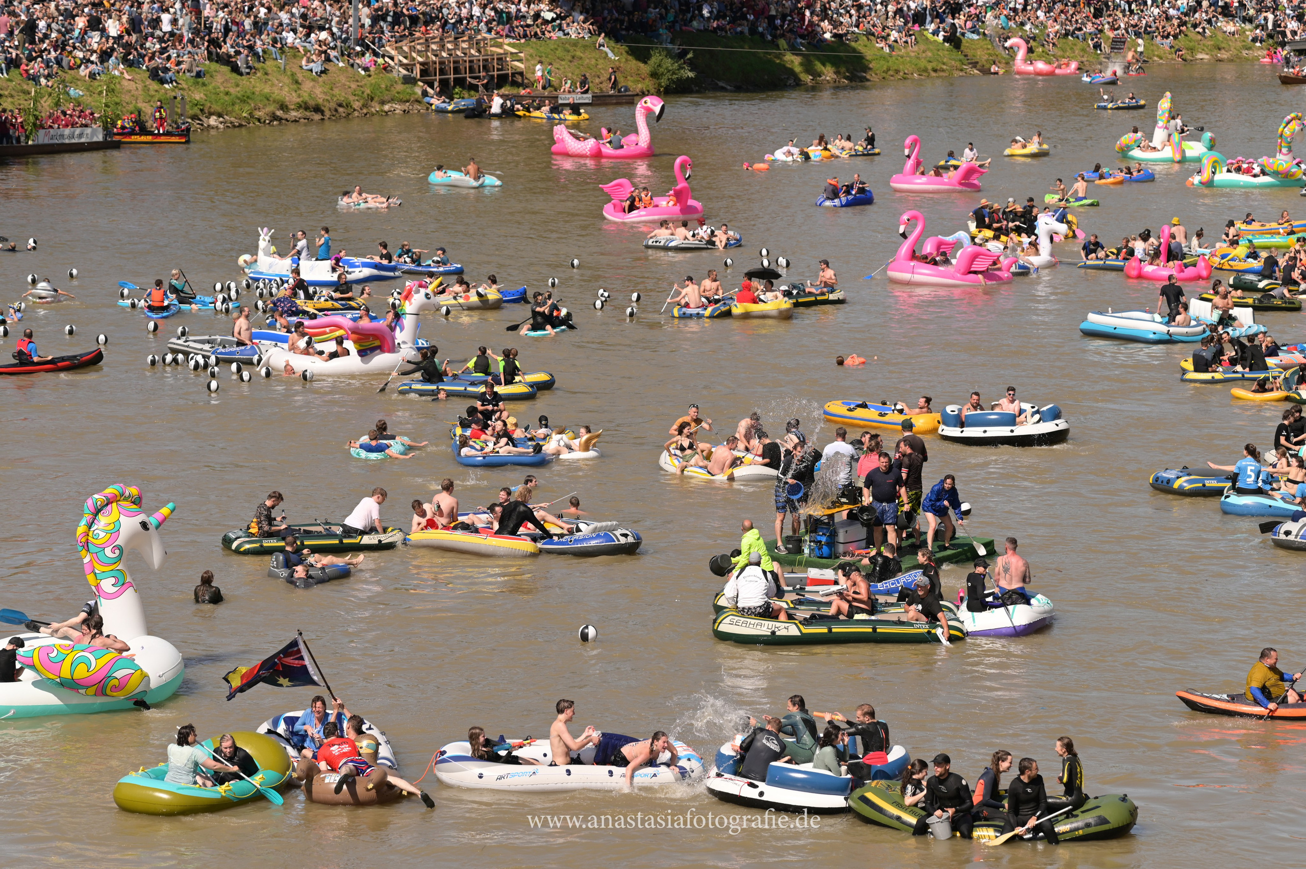 Nabada Ulm 2025. Newbornfotograf Kinderfotograf Ulm Familienfotograf Anastasia Neu-Ulm