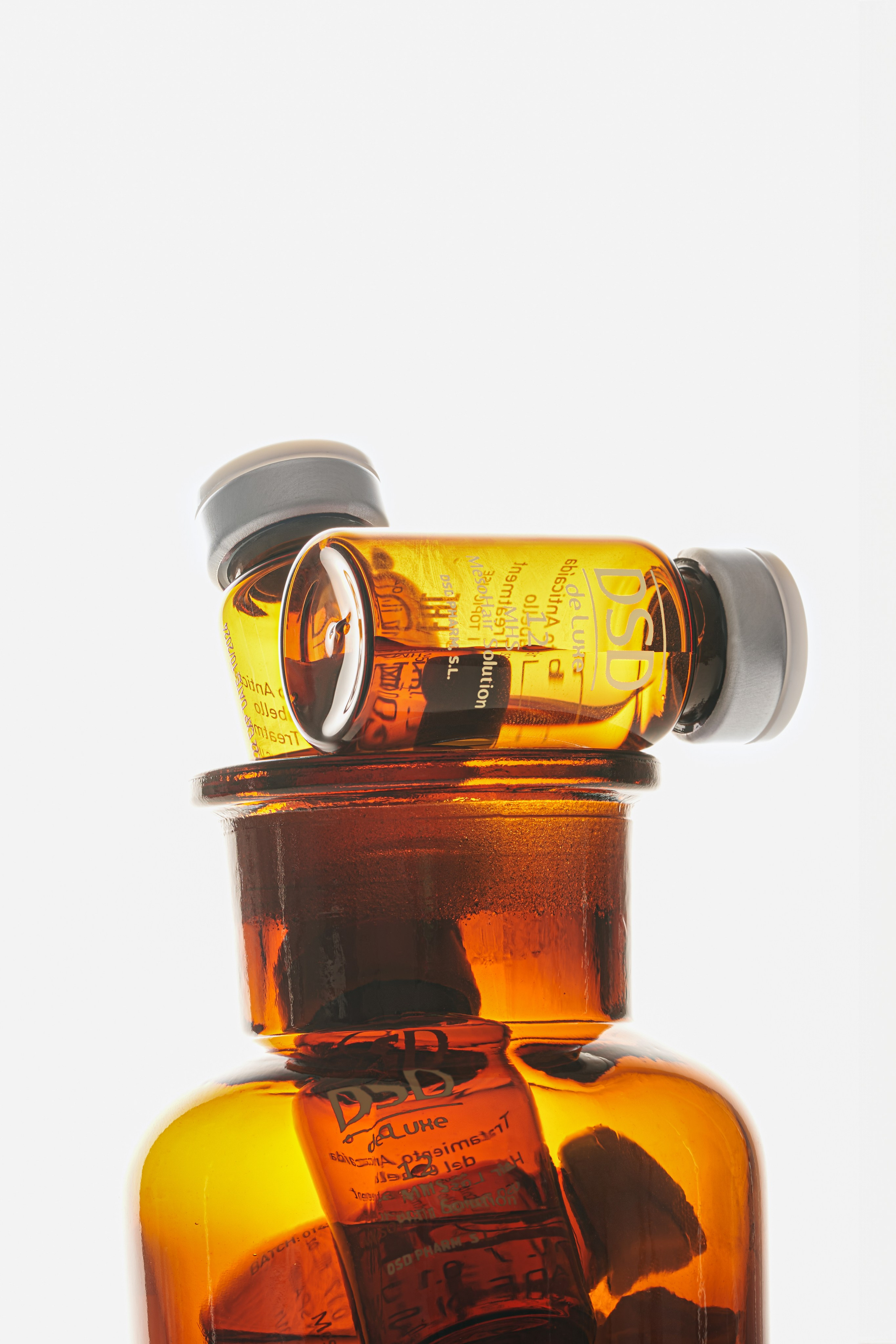 Configuración de fotografía publicitaria profesional con iluminación y cámara