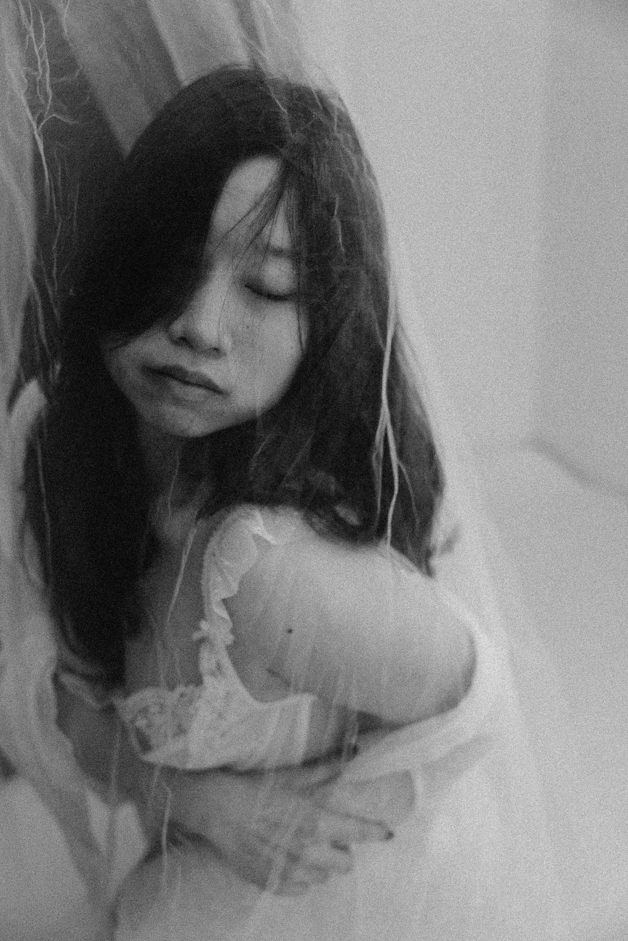 Individuale e coppie. Svitlana Miahka fotografa a Genova