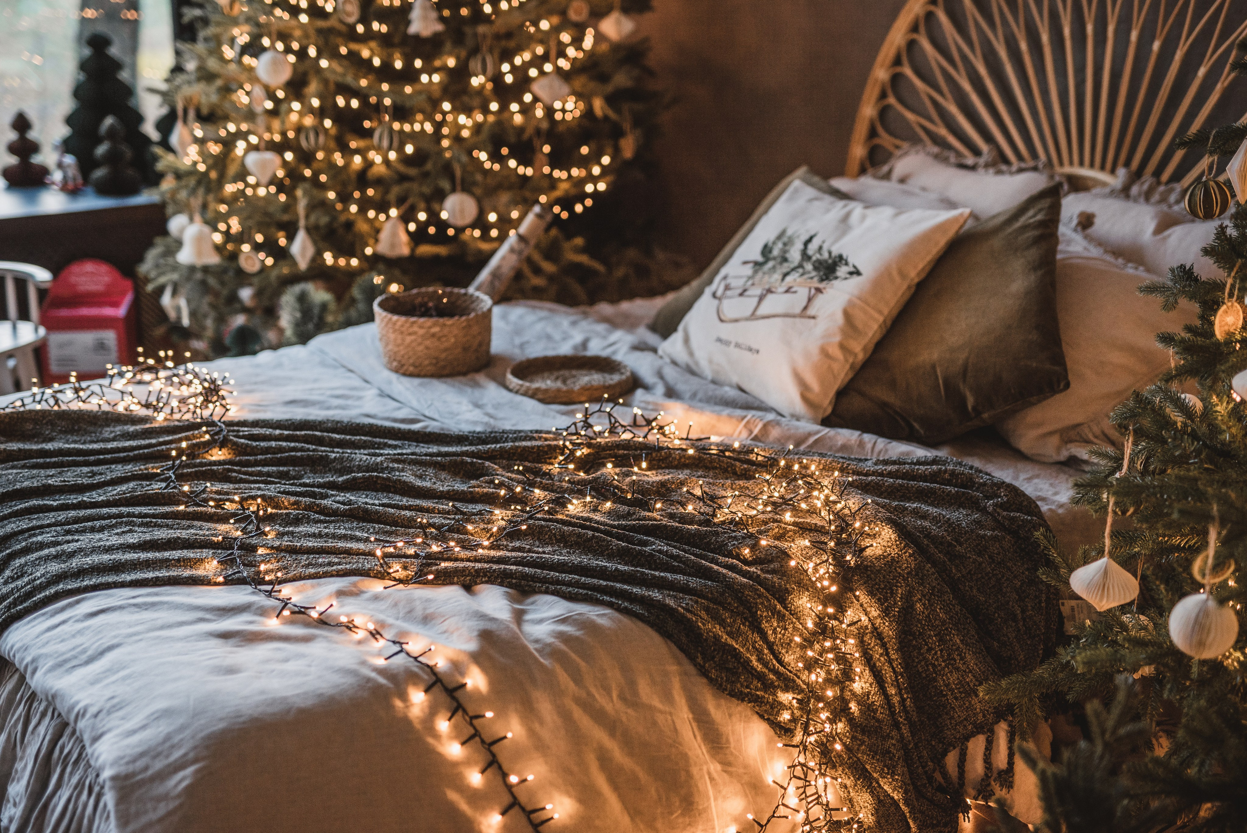 Fotostudijas Ziemassvētku Dekors – Maģiska svētku fotosesijas atmosfēra Rīgā. Fotostudija VEF Rīga