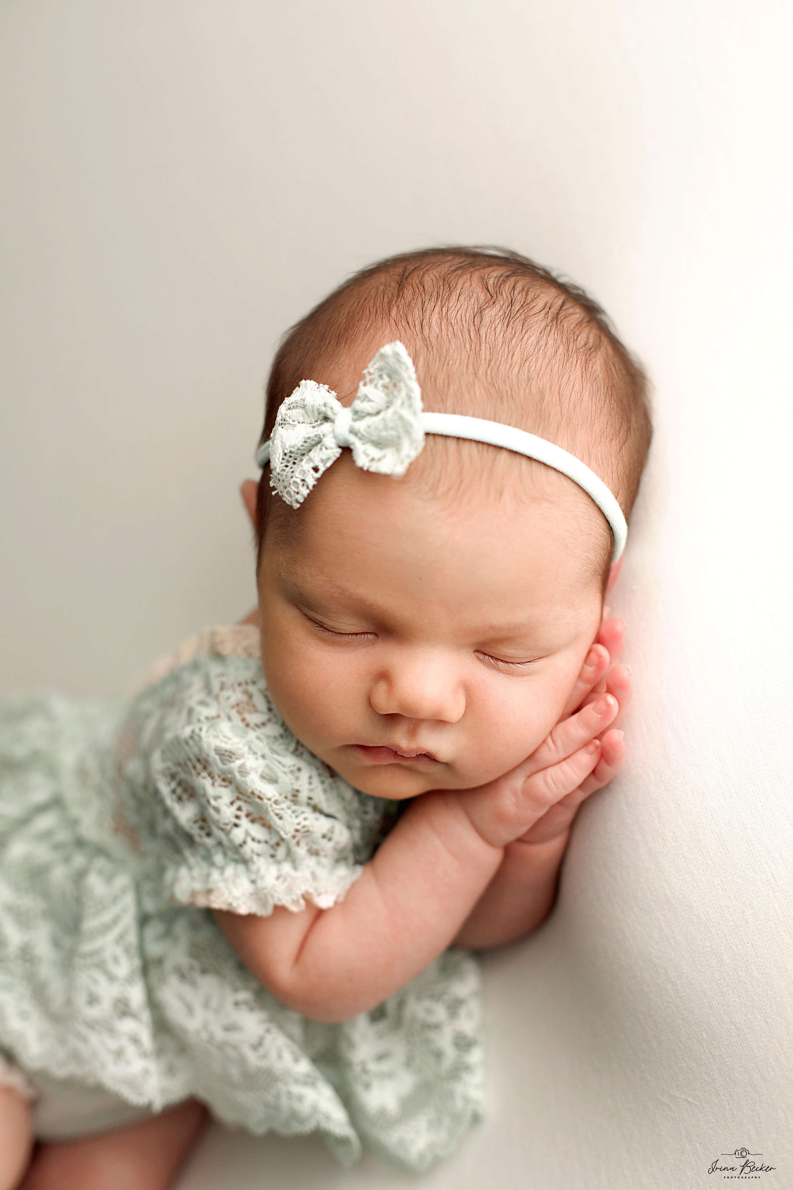 Babyfotograf Ulm; Babyfotograf Neu-Ulm; Babyfotograf Münsingen; Babyfotograf Metzingen; Babyfotograf Göppingen; Babyfotograf Tübingen; Babyfotograf Memmingen; Babyfotograf Reutlingen; Babyfotograf Stuttgart; Babyfotograf Günzburg; Babyfotograf Biberach an der Riss; Babyfotograf Alb-Donau-Kreis; Babyfotograf Bad Saulgau; Babyfotograf Bad Waldsee; Babyfotograf Ehingen; neugeborenenfotografie Ulm; neugeborenenfotografie Neu-Ulm; neugeborenenfotografie Stuttgart; neugeborenenfotografie Metzingen; neugeborenenfotografie Münsingen; neugeborenenfotografie Bad Saulgau; neugeborenenfotografie Bad Waldsee; neugeborenenfotografie Ehingen; neugeborenenfotografie Langenau; neugeborenenfotografie Ravensburg; neugeborenenfotografie Sigmaringen; Fograf Ulm; Fotograf Ehingen; Fotograf Bad Waldsee; Newborn Shooting Ulm; Babyshooting Ulm; Babyshooting Memmingen; Babyshooting Günzburg; Babyfotograf Laupheim; Babyfotograf Riedlingen; Babyfotograf Biberach an der Riß; pregnancy; Baby; Babyfotograf Biberach an der Riß; Babyfotograf Erbach; Babyfotograf Blaubeuren; Baby Photograph Ulm, cake-smash fotograf ulm, cake-smash stuttgart, cake-smash metzingen, erste geburtstag ulm, ein jahr alt