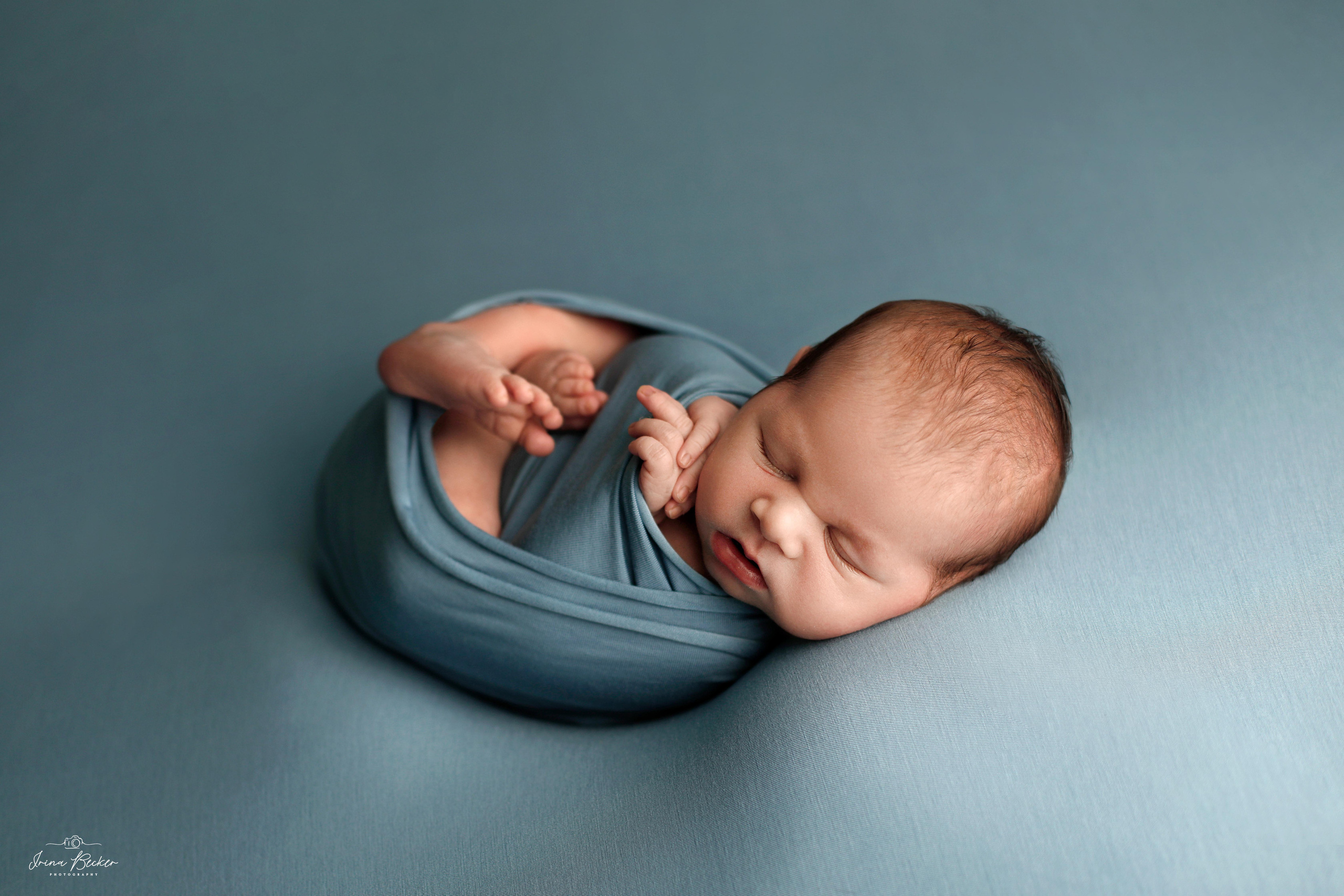 Babyfotograf Ulm; Babyfotograf Neu-Ulm; Babyfotograf Münsingen; Babyfotograf Metzingen; Babyfotograf Göppingen; Babyfotograf Tübingen; Babyfotograf Memmingen; Babyfotograf Reutlingen; Babyfotograf Stuttgart; Babyfotograf Günzburg; Babyfotograf Biberach an der Riss; Babyfotograf Alb-Donau-Kreis; Babyfotograf Bad Saulgau; Babyfotograf Bad Waldsee; Babyfotograf Ehingen; neugeborenenfotografie Ulm; neugeborenenfotografie Neu-Ulm; neugeborenenfotografie Stuttgart; neugeborenenfotografie Metzingen; neugeborenenfotografie Münsingen; neugeborenenfotografie Bad Saulgau; neugeborenenfotografie Bad Waldsee; neugeborenenfotografie Ehingen; neugeborenenfotografie Langenau; neugeborenenfotografie Ravensburg; neugeborenenfotografie Sigmaringen; Fograf Ulm; Fotograf Ehingen; Fotograf Bad Waldsee; Newborn Shooting Ulm; Babyshooting Ulm; Babyshooting Memmingen; Babyshooting Günzburg; Babyfotograf Laupheim; Babyfotograf Riedlingen; Babyfotograf Biberach an der Riß; pregnancy; Baby; Babyfotograf Biberach an der Riß; Babyfotograf Erbach; Babyfotograf Blaubeuren; Baby Photograph Ulm, cake-smash fotograf ulm, cake-smash stuttgart, cake-smash metzingen, erste geburtstag ulm, ein jahr alt