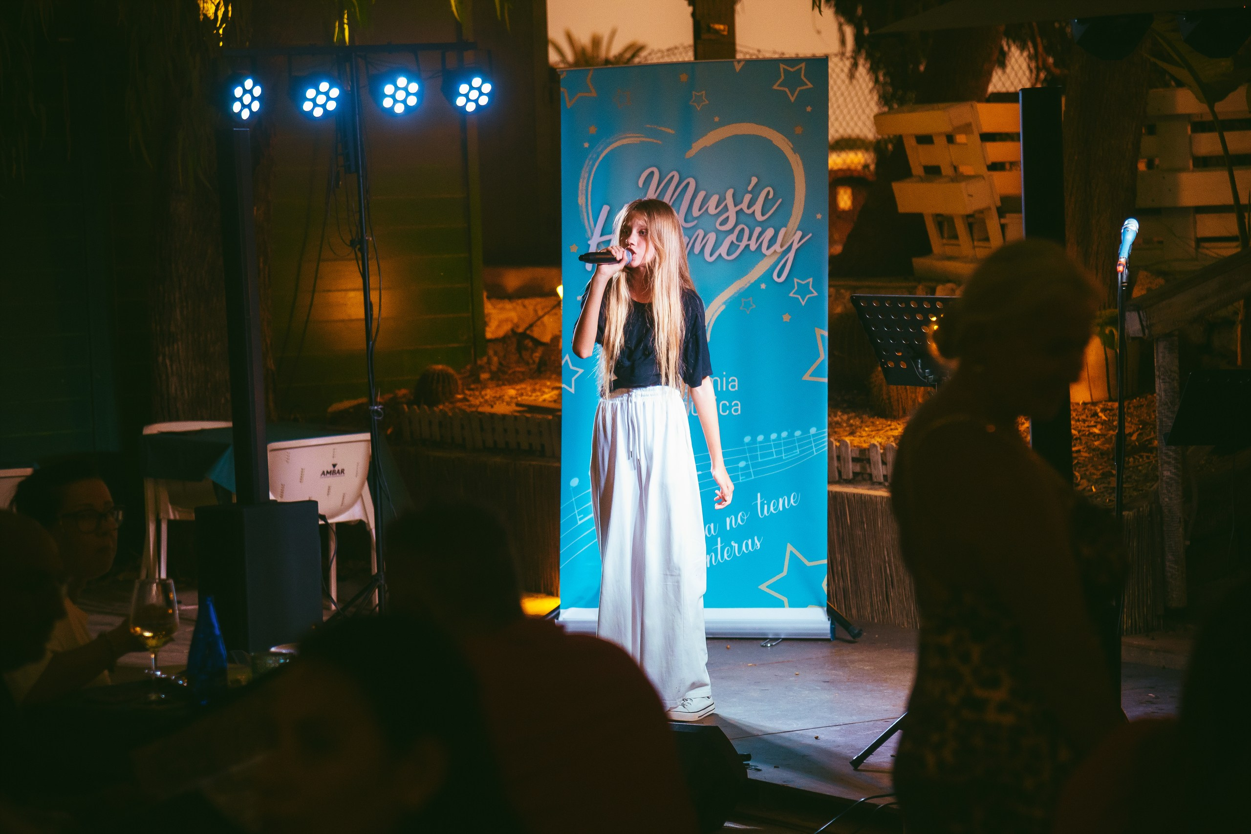 Photo report from a creative evening at the El Bosque Animado restaurant, Torrevieja
