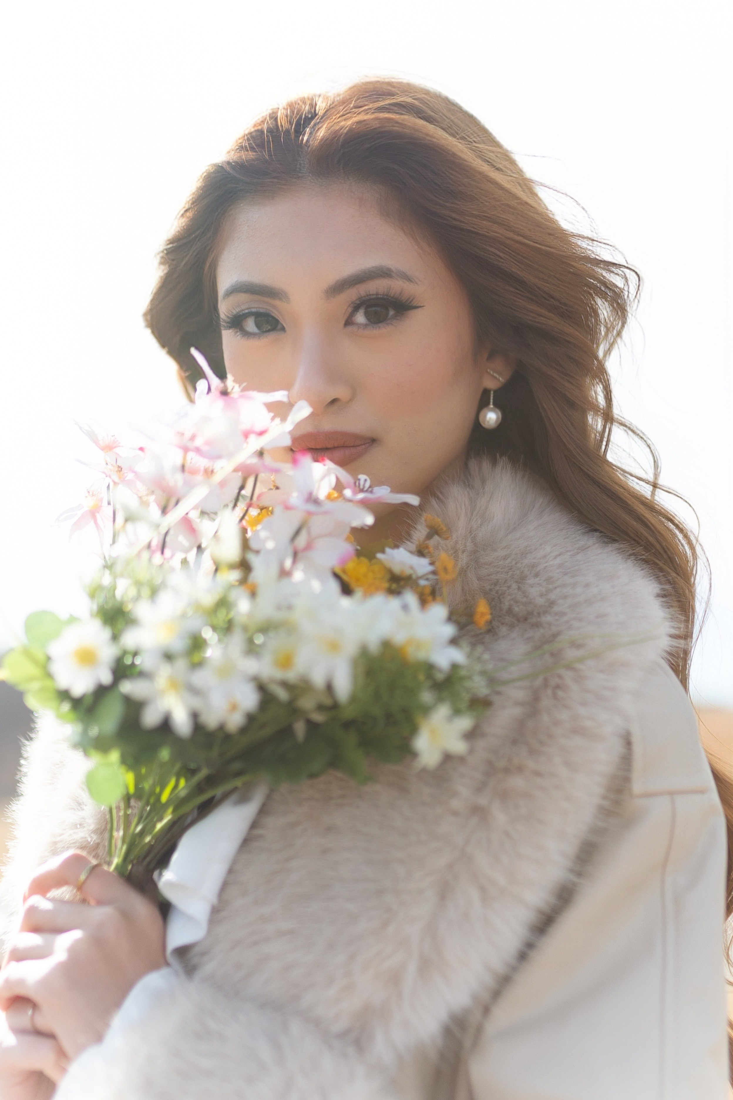 Qura Creative: Creative Branding, Visual Identity & Storytelling Services for Businesses and Projects. Qura Creative — A Multidisciplinary Creative House for Styling, Fashion Direction, Photography & Visual Storytelling