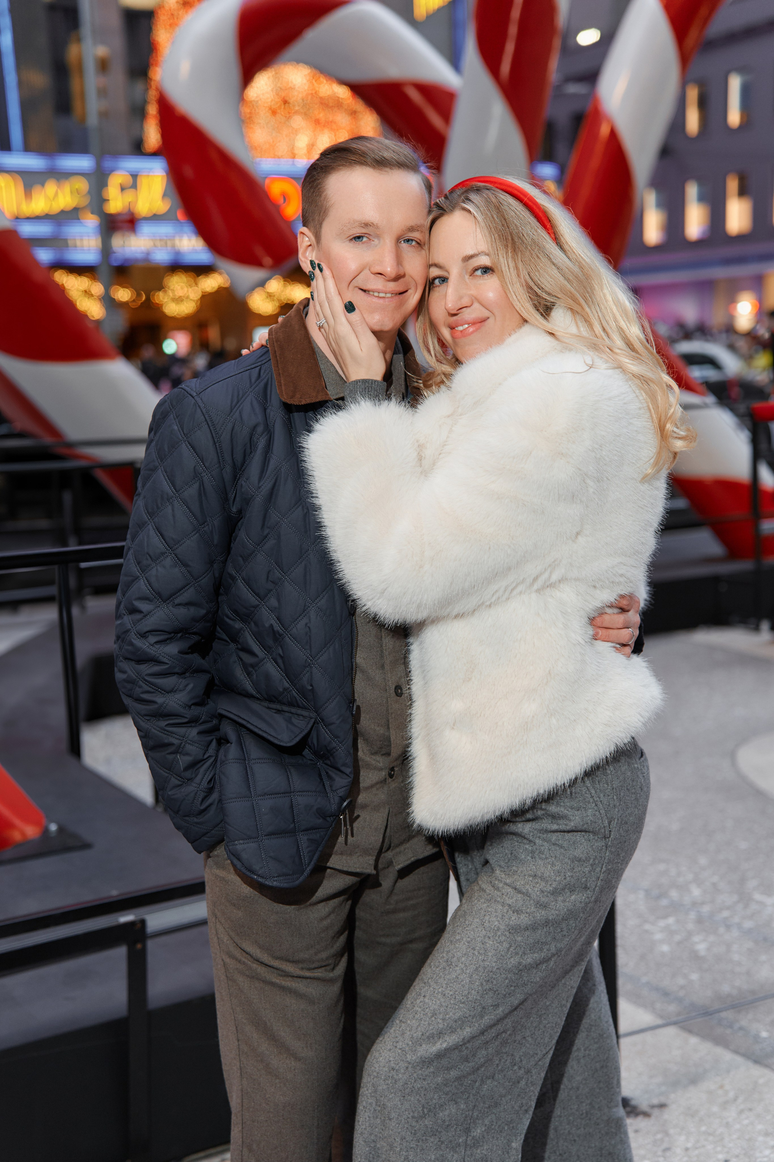 Christmas Mini Session 🎄. Professional Wedding and event photographer USA New York