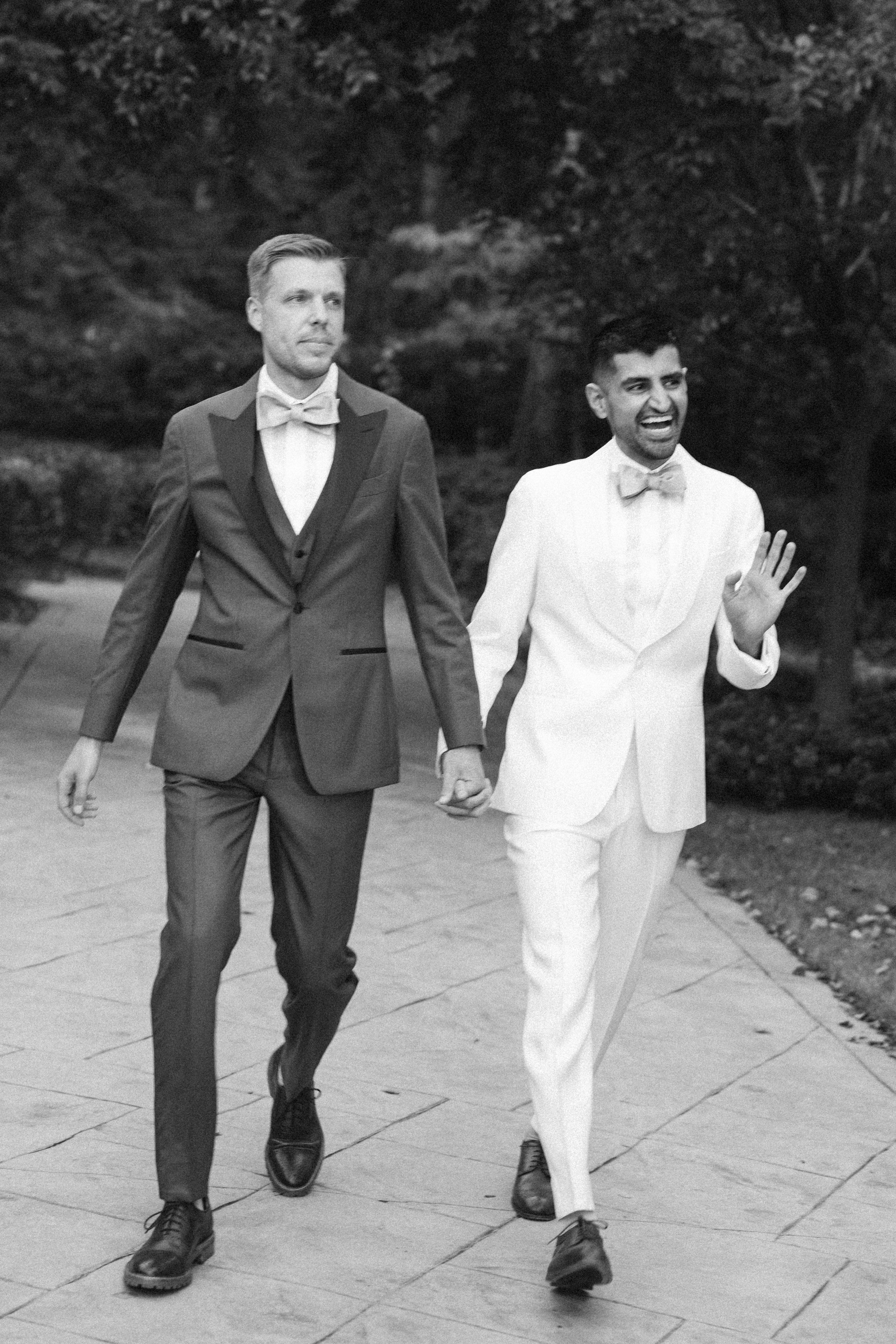 Queer Wedding in Richmond, VA. Sara Eulalia | Virginia Photographer