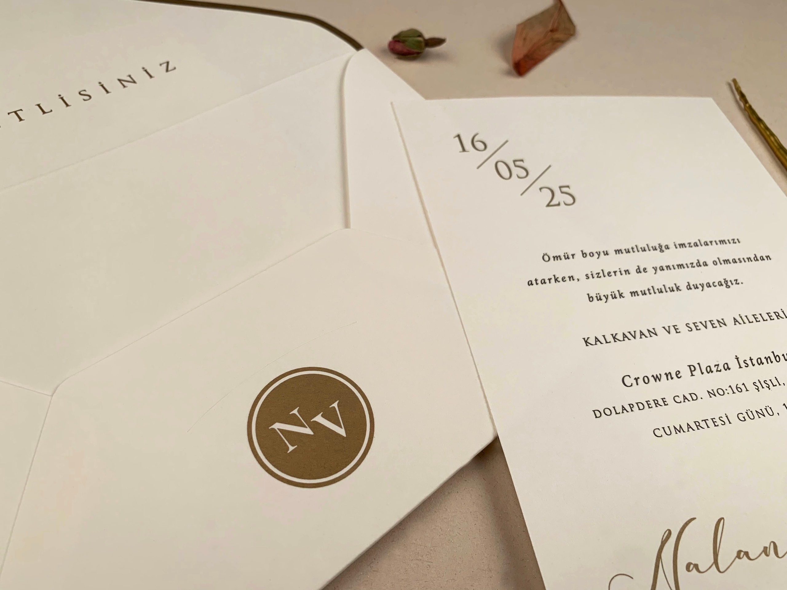 - invitații nuntă  - modele invitații nuntă  - invitații nuntă 2025  - invitații de nuntă elegante  - invitații de nuntă personalizate  - invitații nuntă online  - invitații nuntă handmade  - catalog invitații nuntă  - invitații originale nuntă  - invitații de nuntă moderne  - invitații nuntă vintage  - invitații nuntă rustice  - invitații nuntă clasice  - design invitații nuntă  - invitații de nuntă cu tematică.- invitații nuntă florale  - invitații nuntă boho  - invitații nuntă aurii  - invitații nuntă minimaliste  - invitații nuntă cu sigiliu  - invitații nuntă cu acuarelă  - invitații nuntă cu fotografie  - invitații nuntă cu inițiale  - invitații nuntă elegante alb-negru  - invitații nuntă cu hârtie texturată  - invitații nuntă cu decupaj laser  - invitații nuntă cu flori uscate. - print invitații nuntă  - invitații nuntă personalizate cu numele mirilor  - invitații nuntă cu plic inclus  - invitații nuntă cu cartolină dublă  - invitații nuntă calitate premium  - invitații nuntă ieftine  - invitații nuntă rapide.- invitații nuntă România  - invitații nuntă București / Botoșani . Iași suceava- invitații nuntă cu livrare în țară  - invitații nuntă online România.- „Invitație de nuntă elegantă cu design floral și plic crem”  - „Model de invitație de nuntă vintage cu sigiliu de ceară”  - „Set complet invitații de nuntă personalizate cu inițialele mirilor”  - „Invitație de nuntă modernă cu design minimalist și text negru pe fundal alb”  - „Invitație de nuntă rustică pe hârtie kraft cu șnur de iută”  - „Invitație de nuntă cu decupaj laser și detalii aurii” - „Invitație de nuntă în stil boho cu imprimeu floral colorat”  - „Invitație romantică de nuntă cu flori uscate și panglică din satin”  - „Invitație de nuntă clasică cu monogramă și font caligrafic”  - „Invitație de nuntă în stil glamour cu folie aurie și text embosat”- „Model de invitație de nuntă 2025 cu design elegant și font modern”  - „Cele mai noi invitații de nuntă 2025 – stil floral, sofisticat”