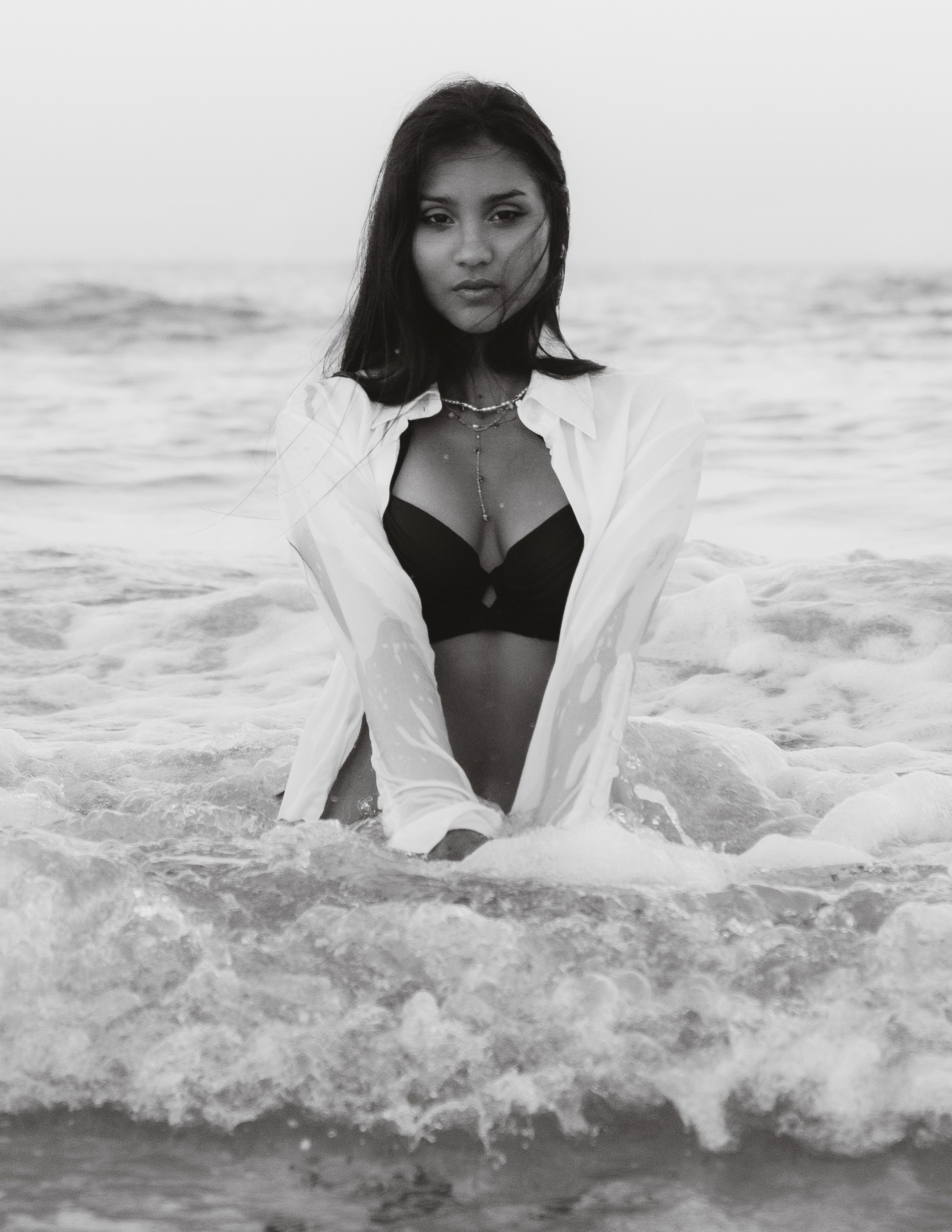 Romantic Portrait by the Sea: Sunset Shoot in Guardamar — Photographer Andrey Lukovnikov