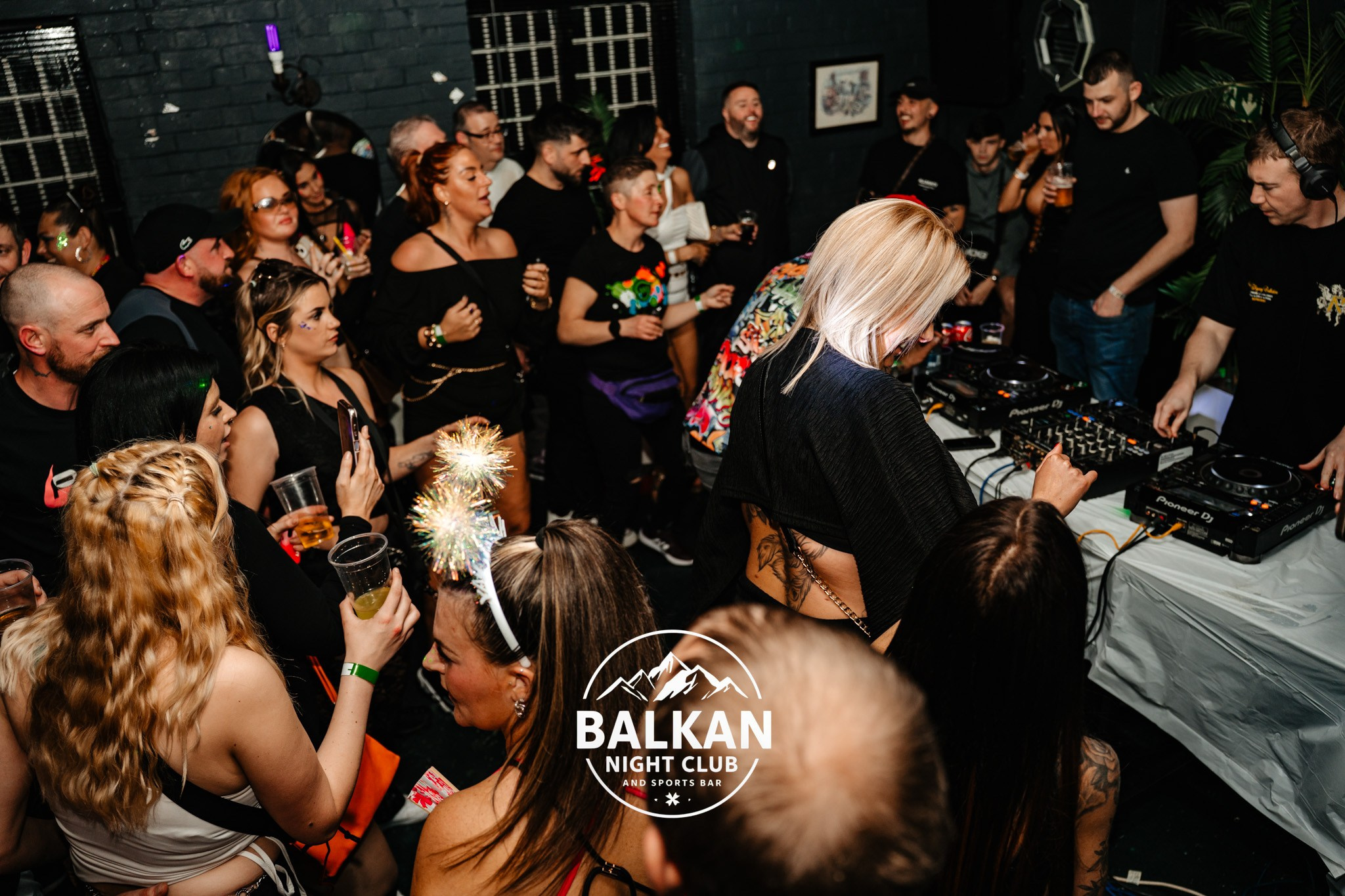 BALKAN NIGHT CLUB SALISBURY. TANTAN IONUT FOTO & FILM