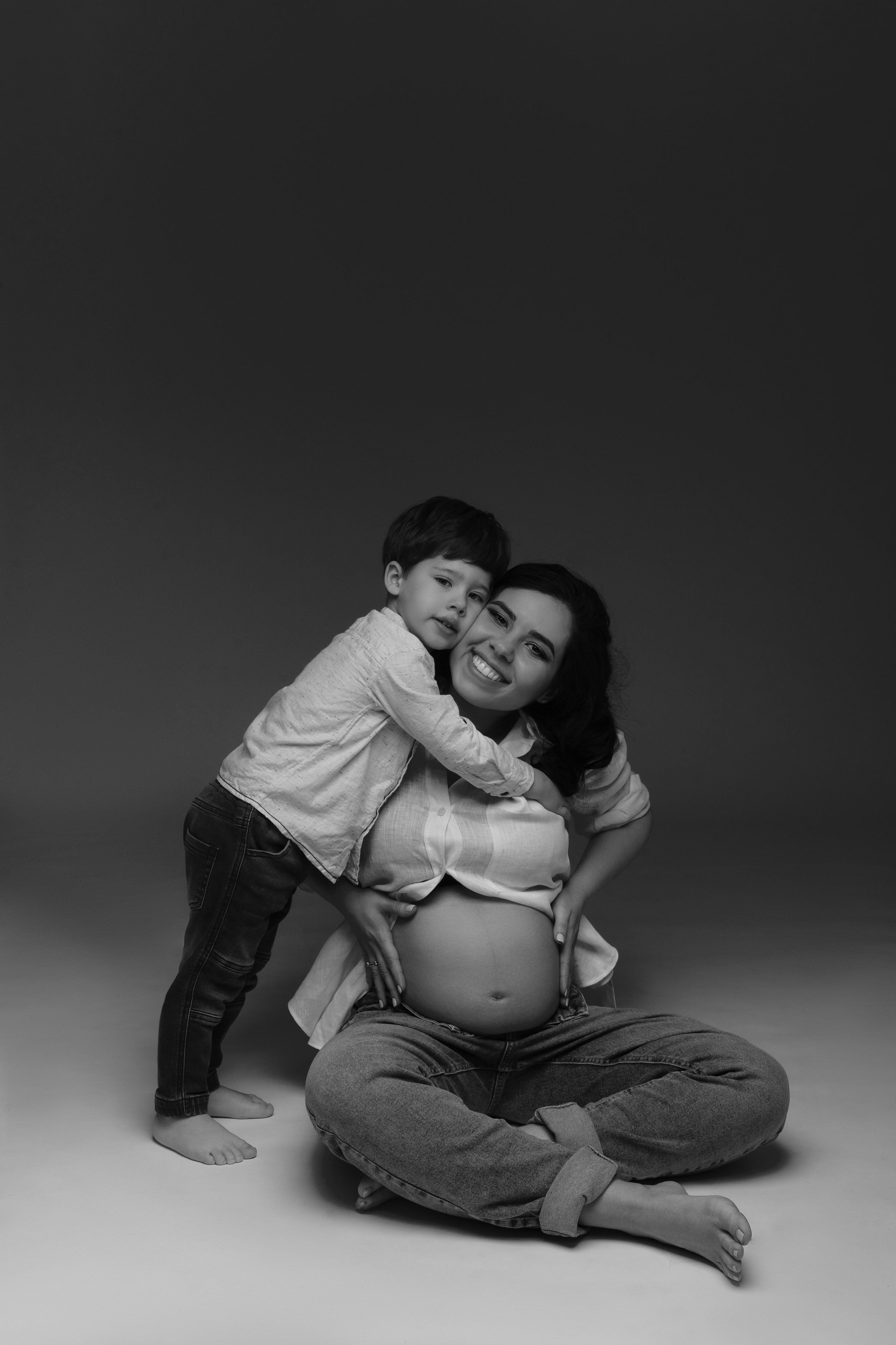 Sesja ciązowa. Fotograf Łódź - sesja ciążowa, noworodkowa, dziecięca. Studio w Łodzi