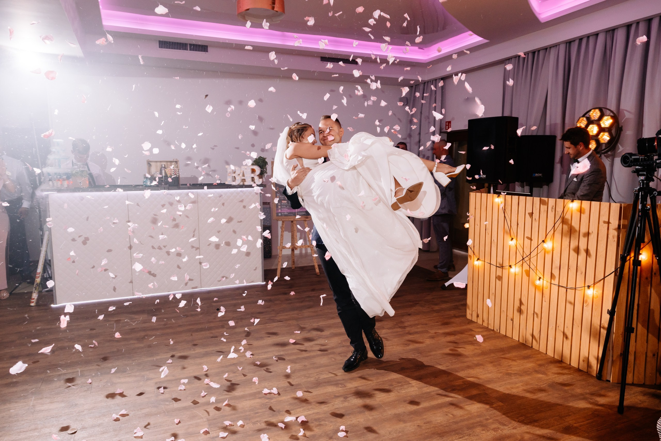 Patrycja ♡ Wojtek. Fotograf Ślubny Warszawa - Sesje Biznesowe Rodzinne Eventy
