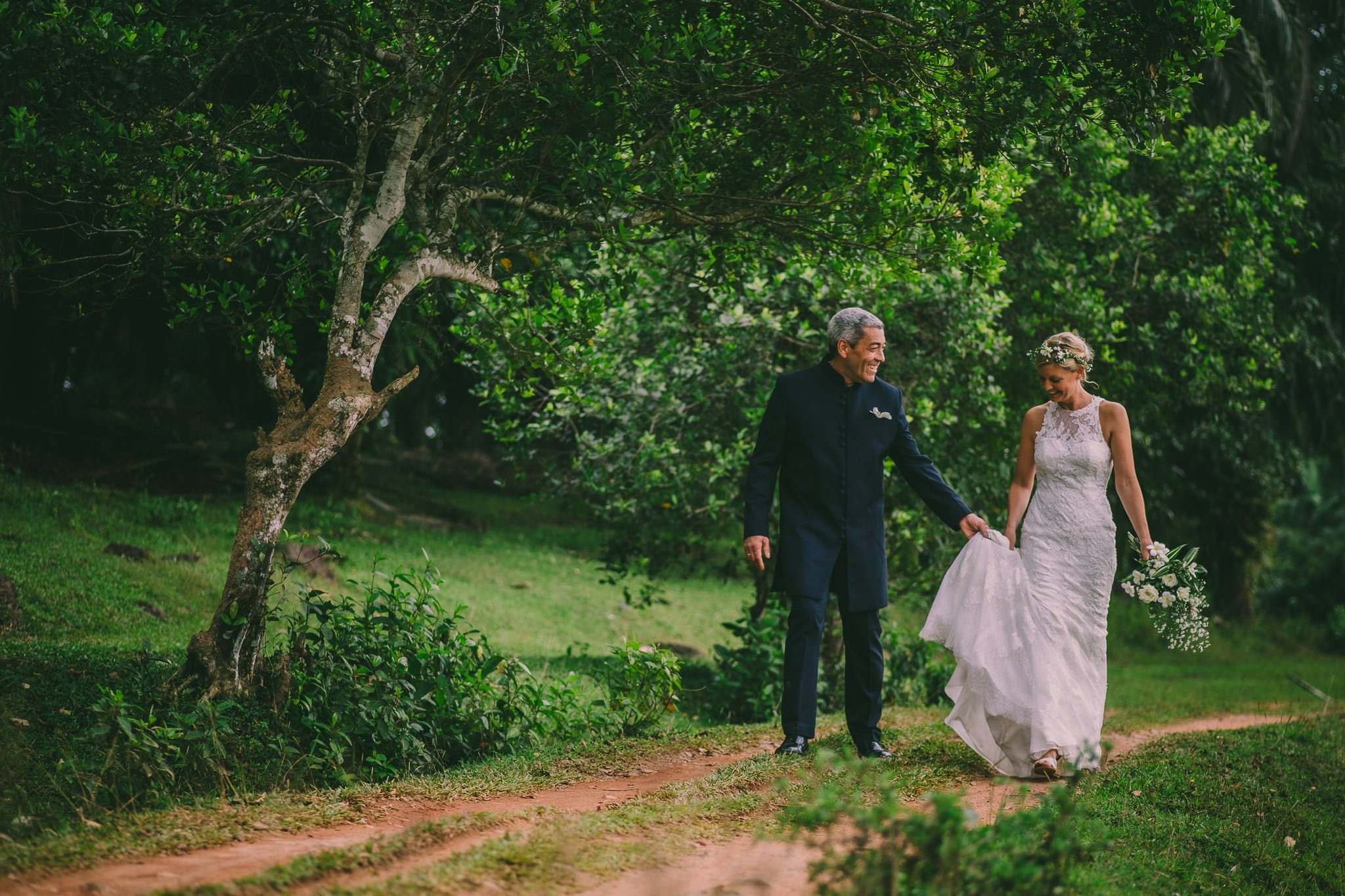 A Destination Poruwa wedding at Galle, Sri Lanka