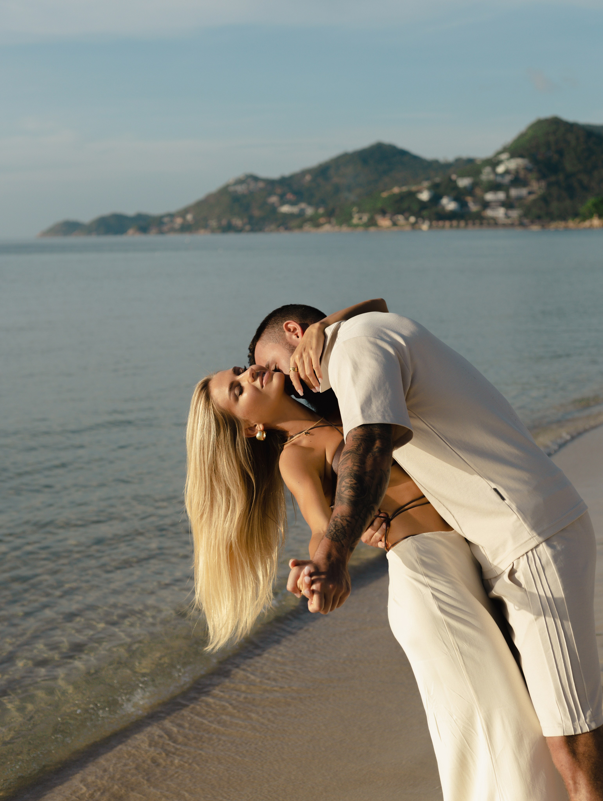 LOVE — STORY. Photographer on Koh Samui Elena