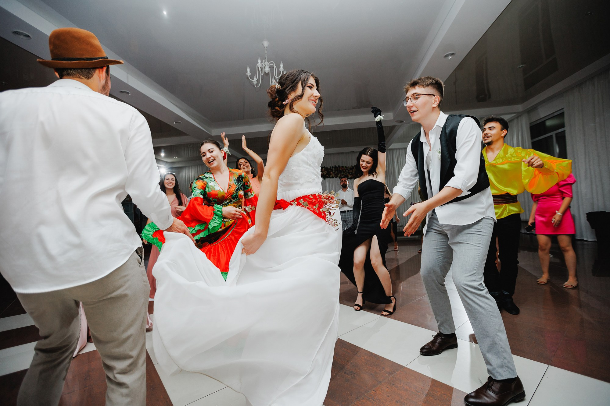 Ecaterina si Bastien. Fotograf și videograf de nuntă R. Moldova, Romania