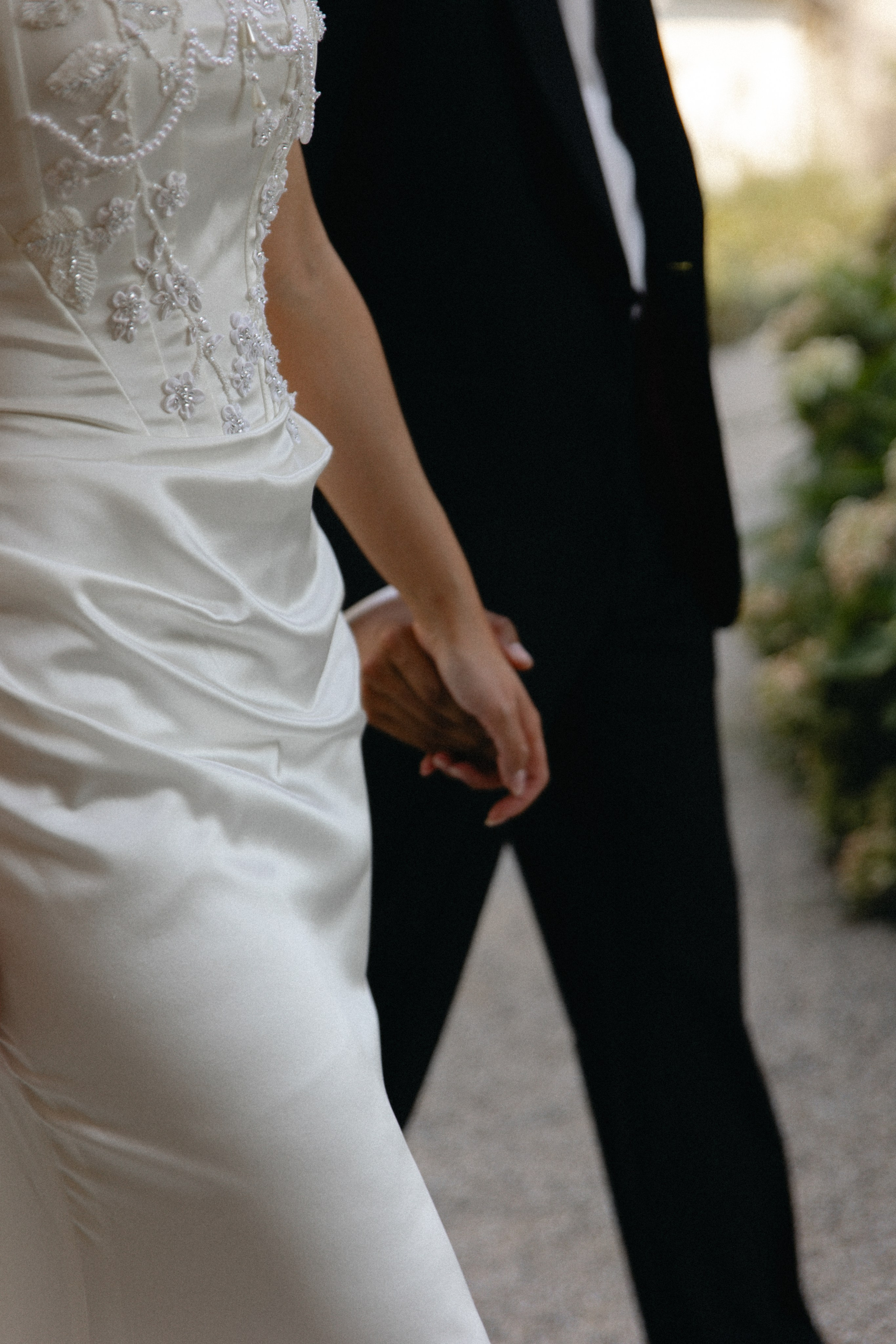 Elegant Castle Wedding in Austria | Alwin & Ruth’s Fairytale Celebration. Wedding photographer and videographer based in Timisoara, Romania