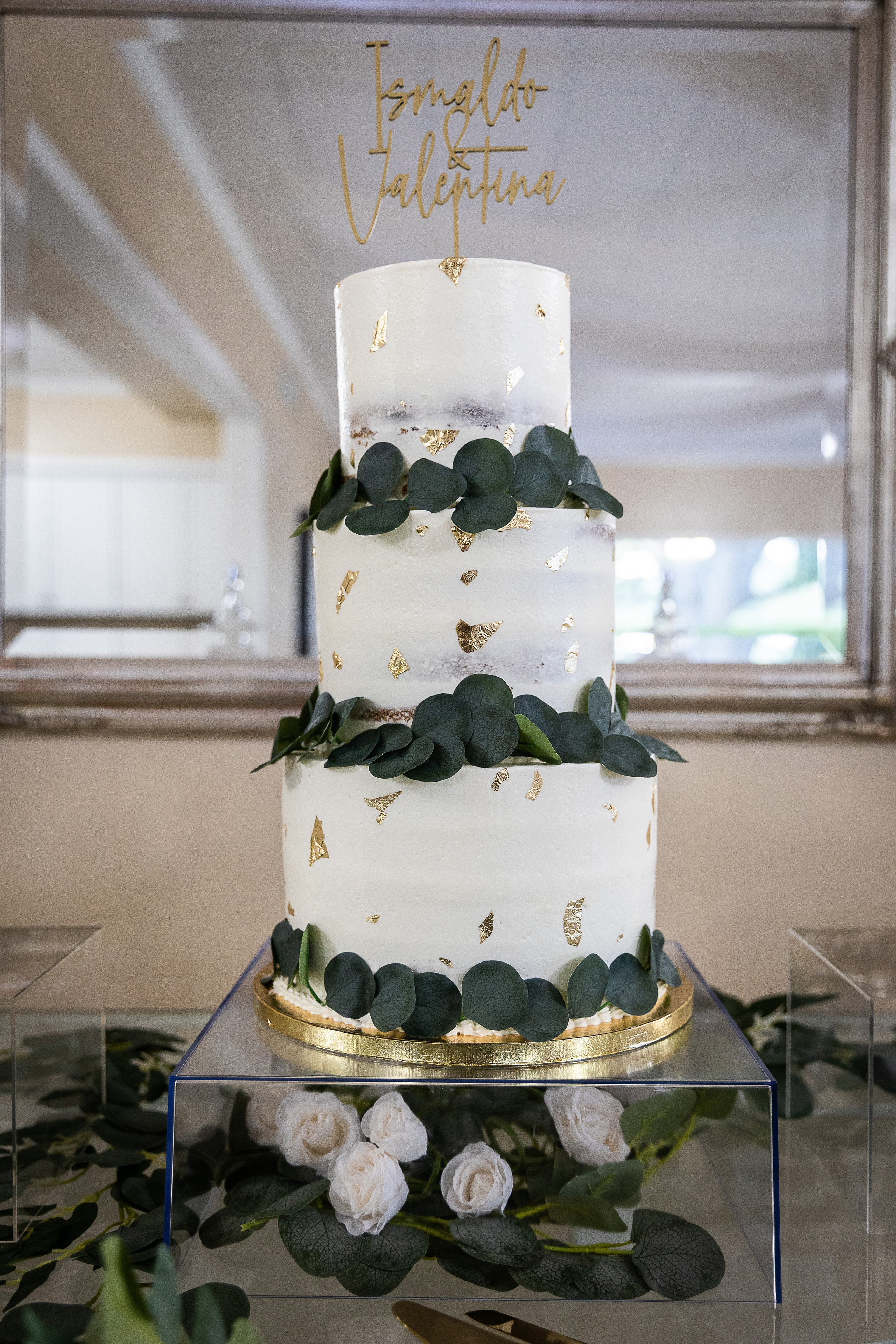 Wedding dessert cake