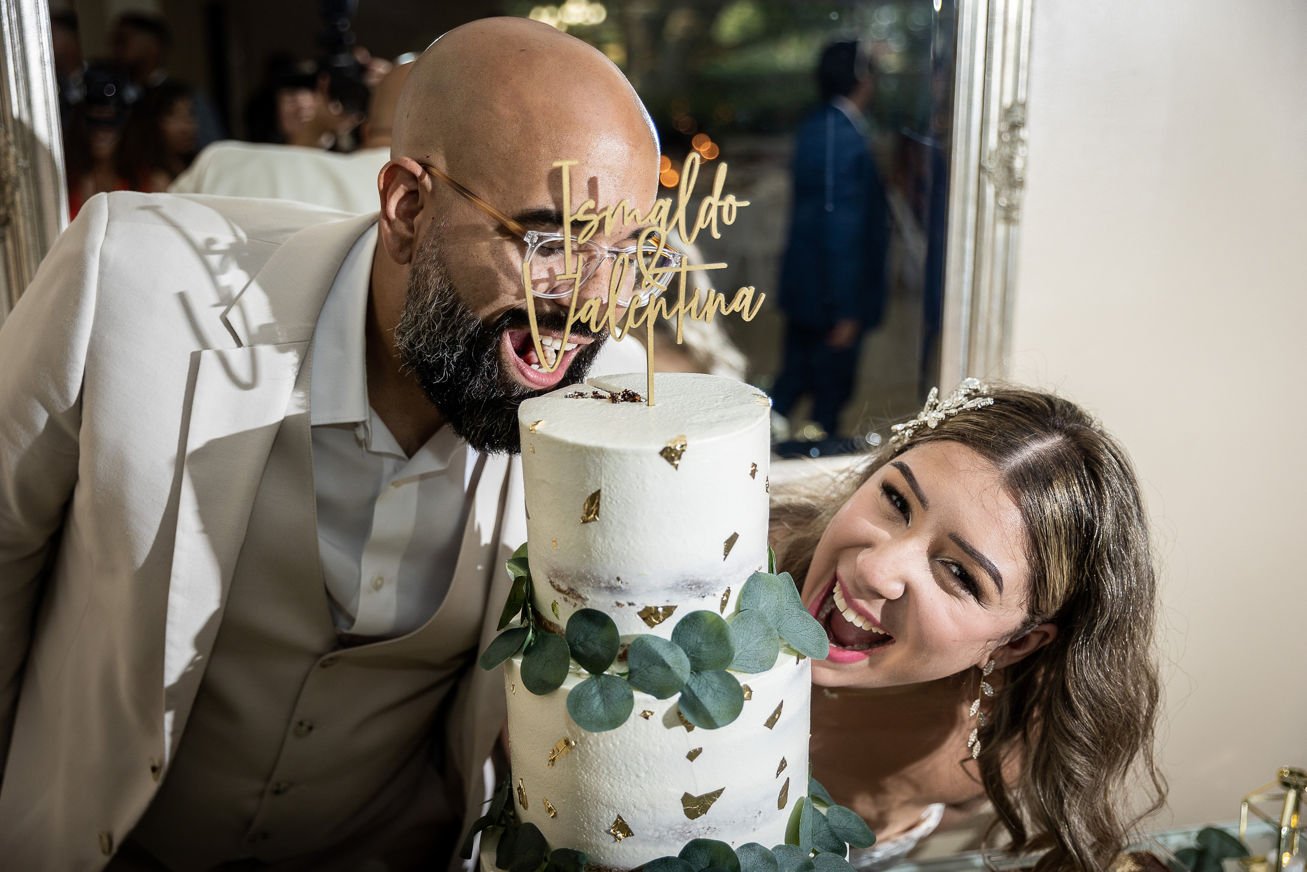 Wedding dessert cake