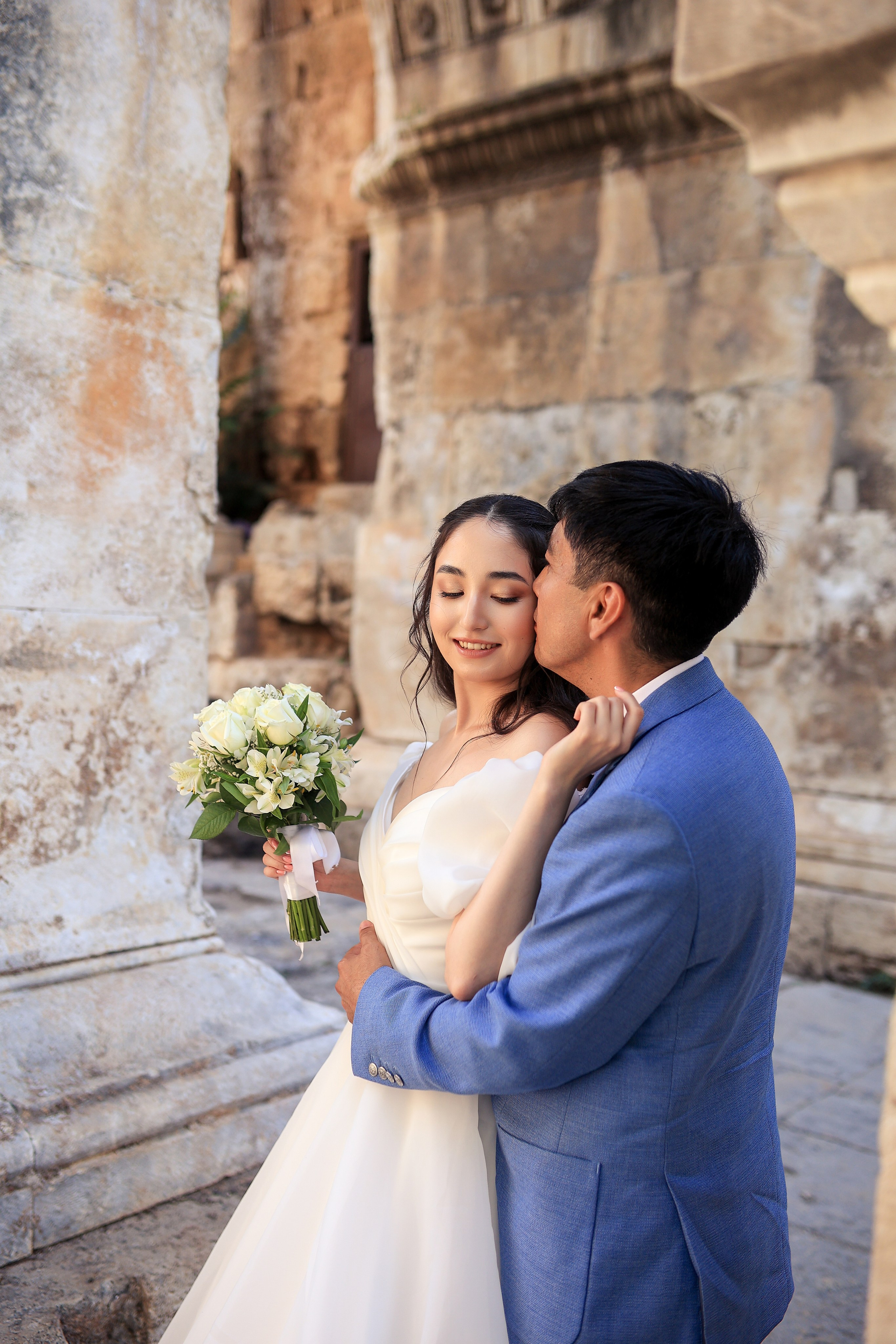 Photoshooting in old town of Antalya. Photographer in Turkey, Antalya, Kemer, Belek, Side, Kas, Fethiye