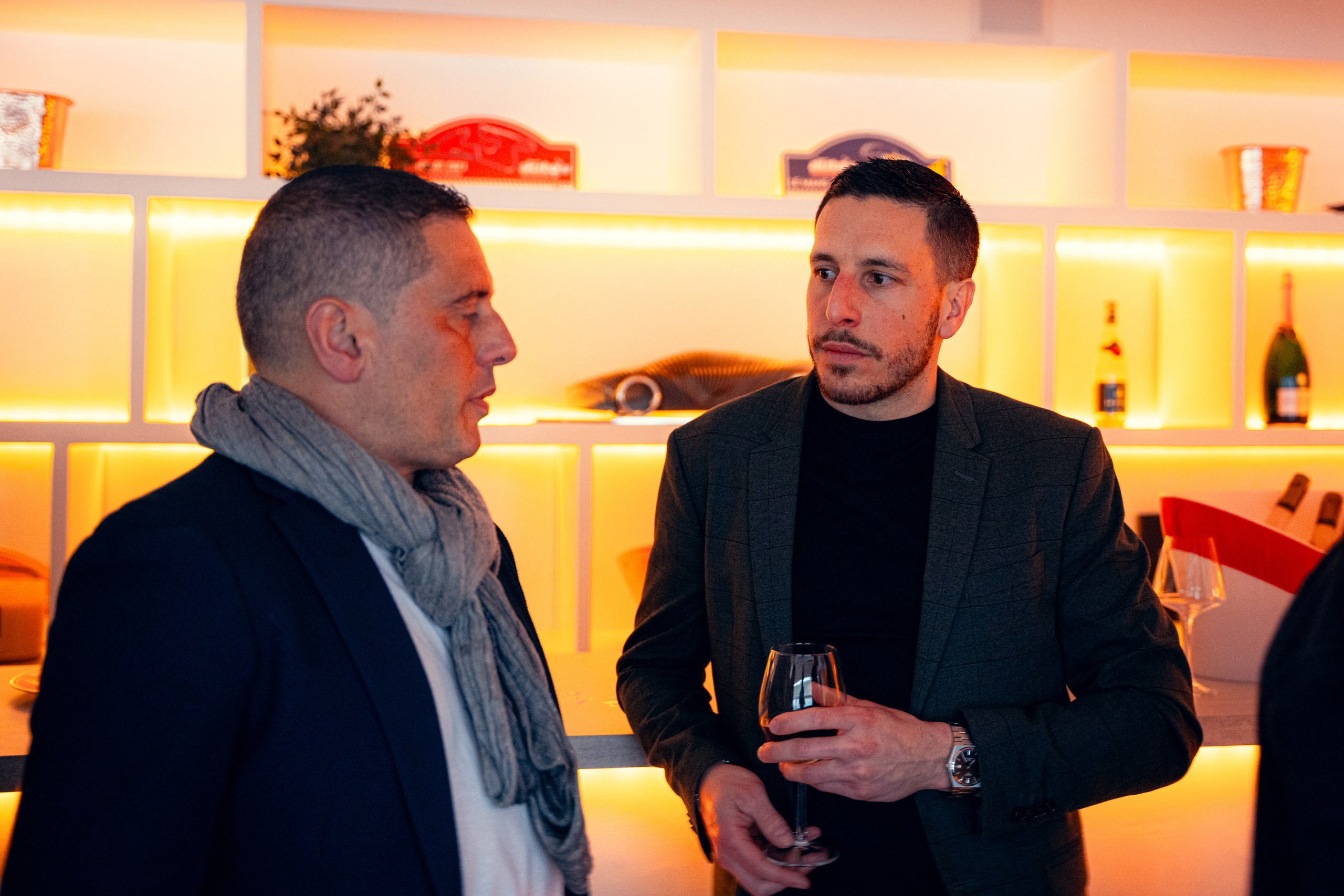 Soiree Padock33. Photographe de voitures à Paris — Vitalii Motruk