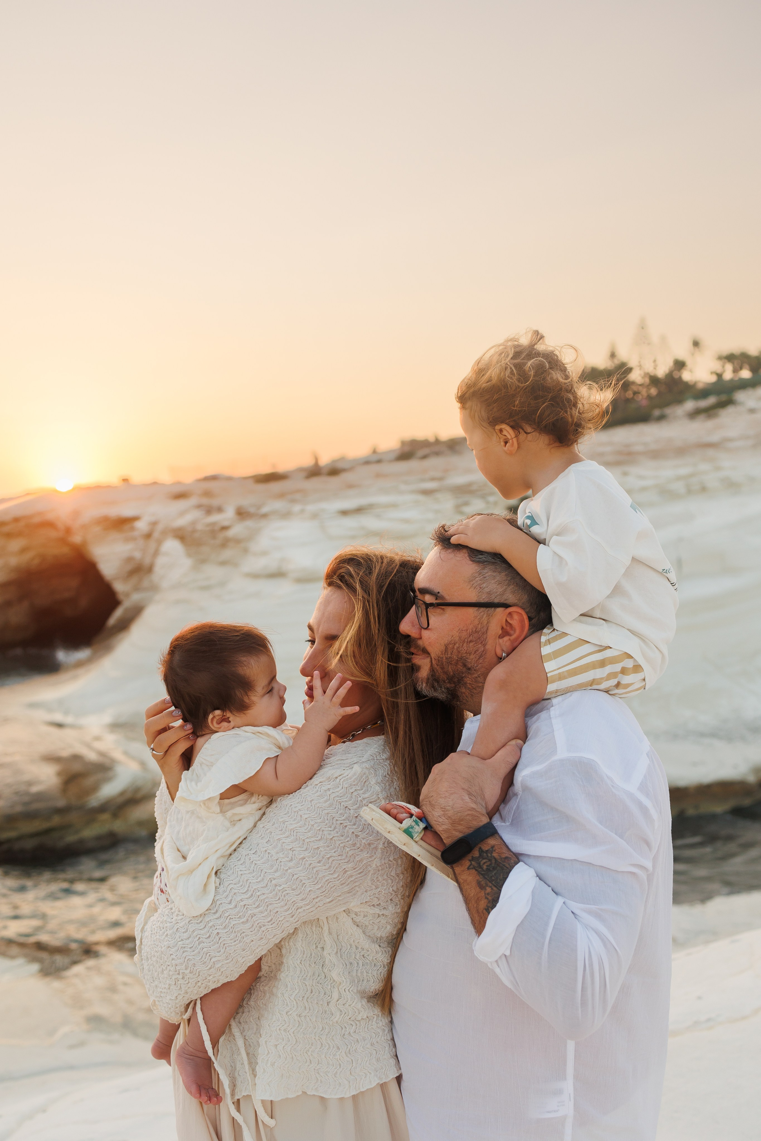 Family photoshoot. Photographer in Cyprus