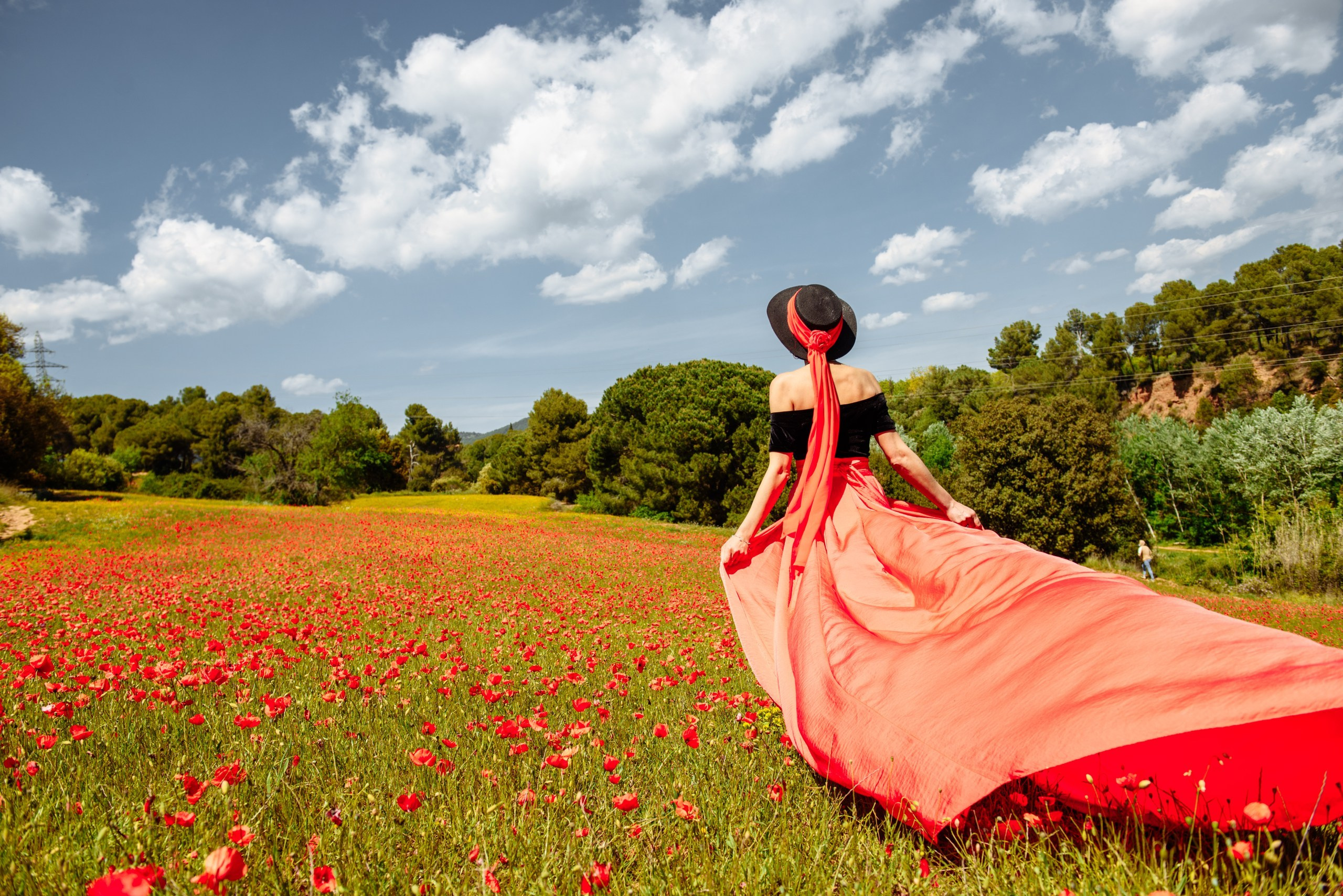 Olga Campos flores rojos. Фотограф Екатерина Гасанова — фотосессии в Барселоне