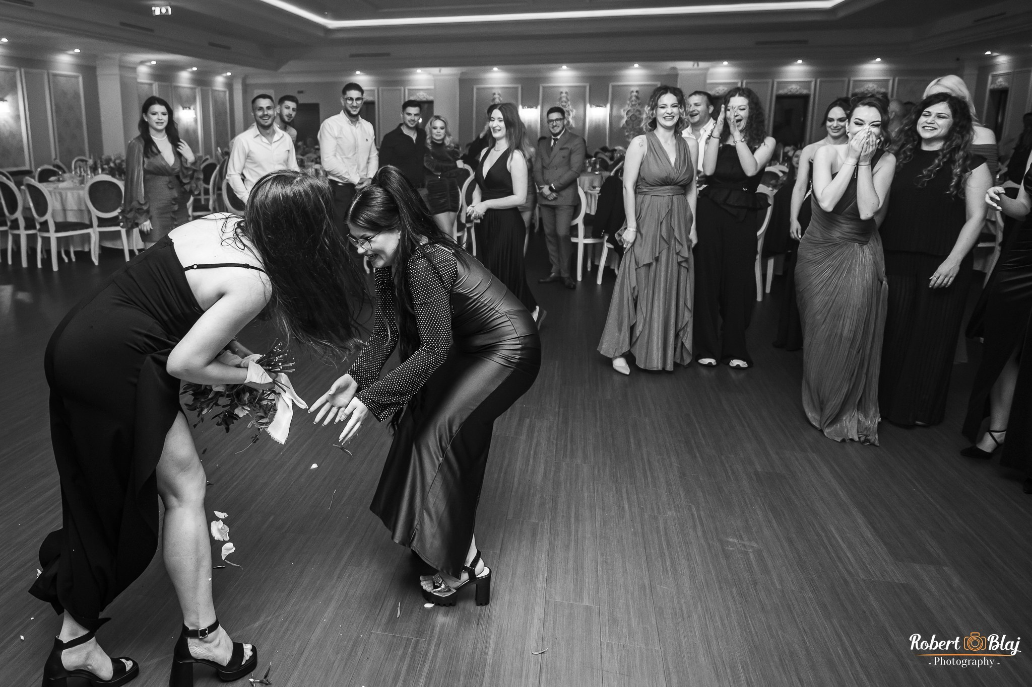 Fotograf de nuntă. Robert Blaj - Fotograf Nuntă Iași