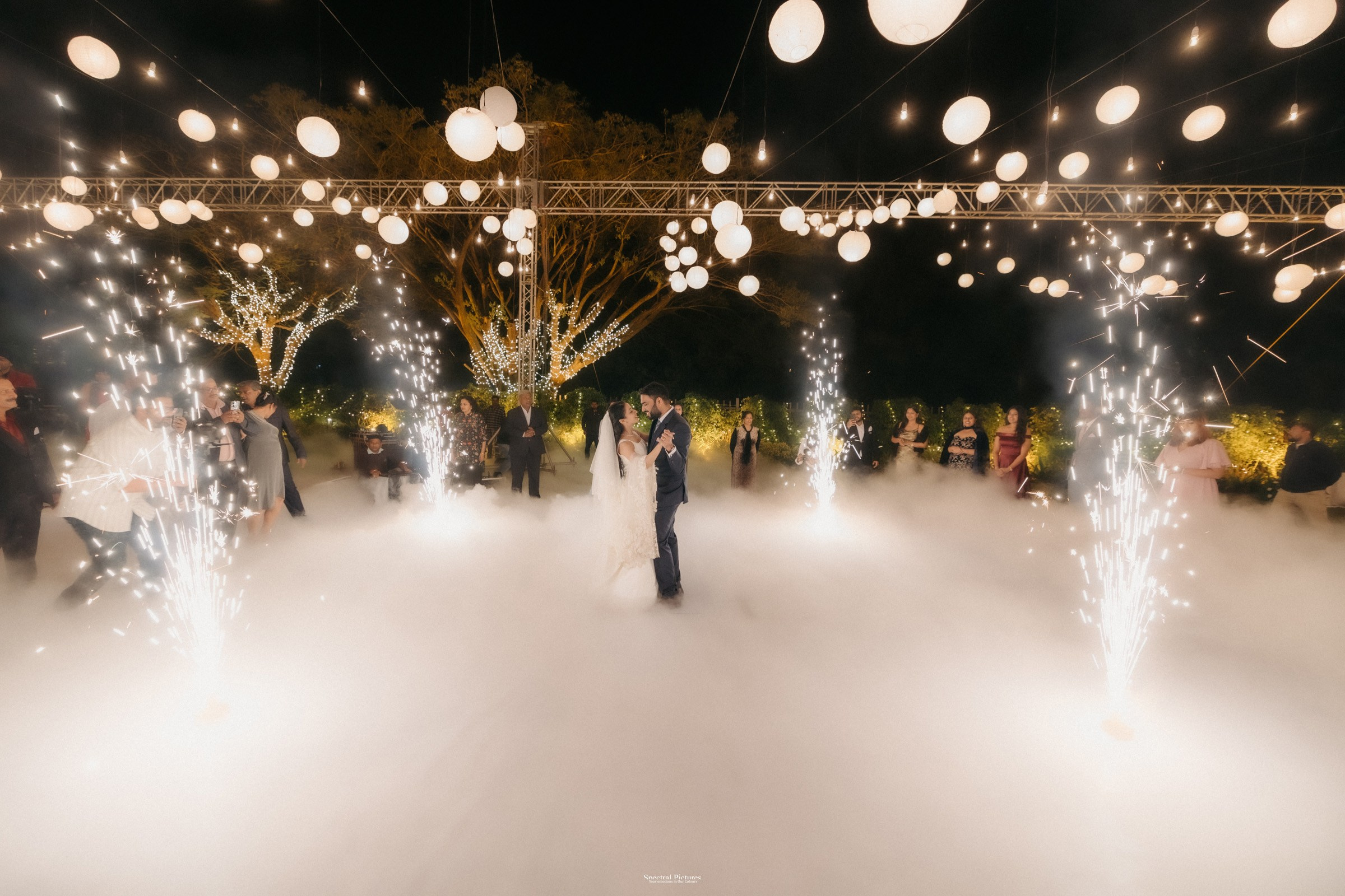 Edward & Shanon. Spectral Pictures