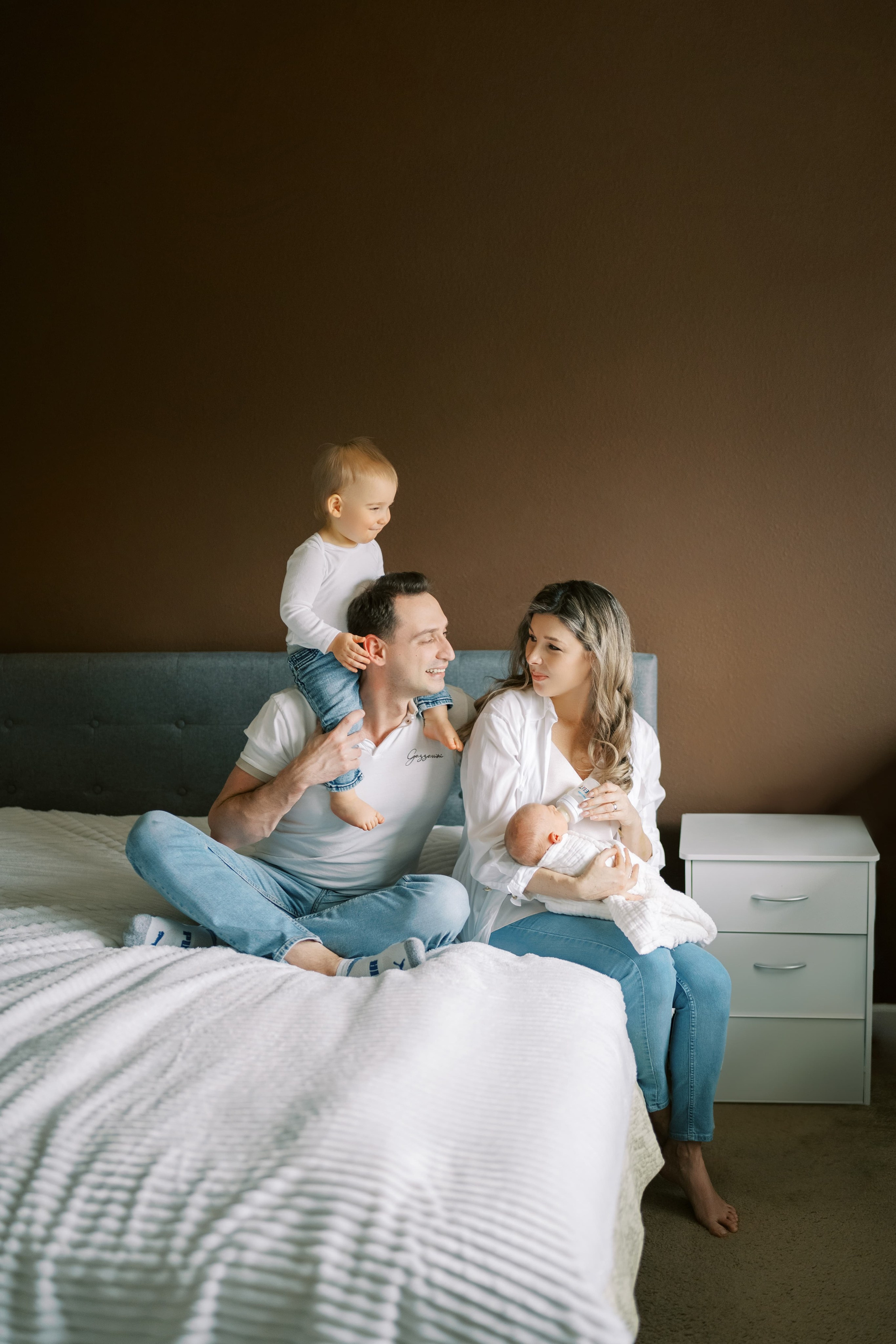 Family photoshoot. Vladimir & Tatiana and children. February 2024. EVAN ARISTOV WEDDING PHOTOGRAPHY — Seattle Wedding Photographer