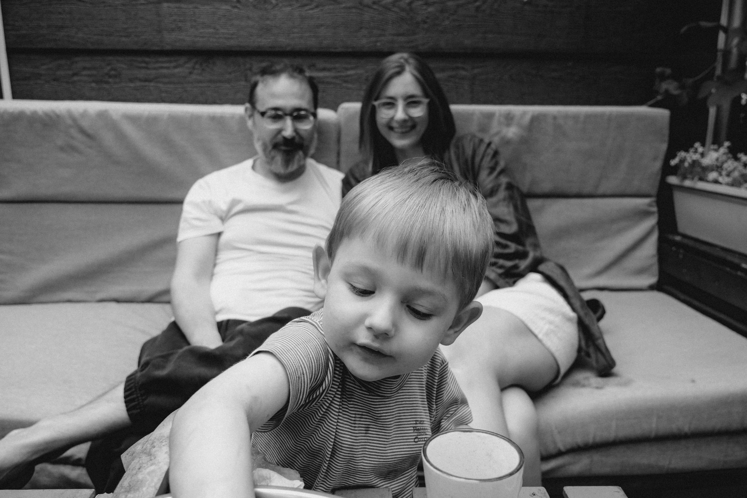 Family photo shoot Rosemont, Montreal, Canada