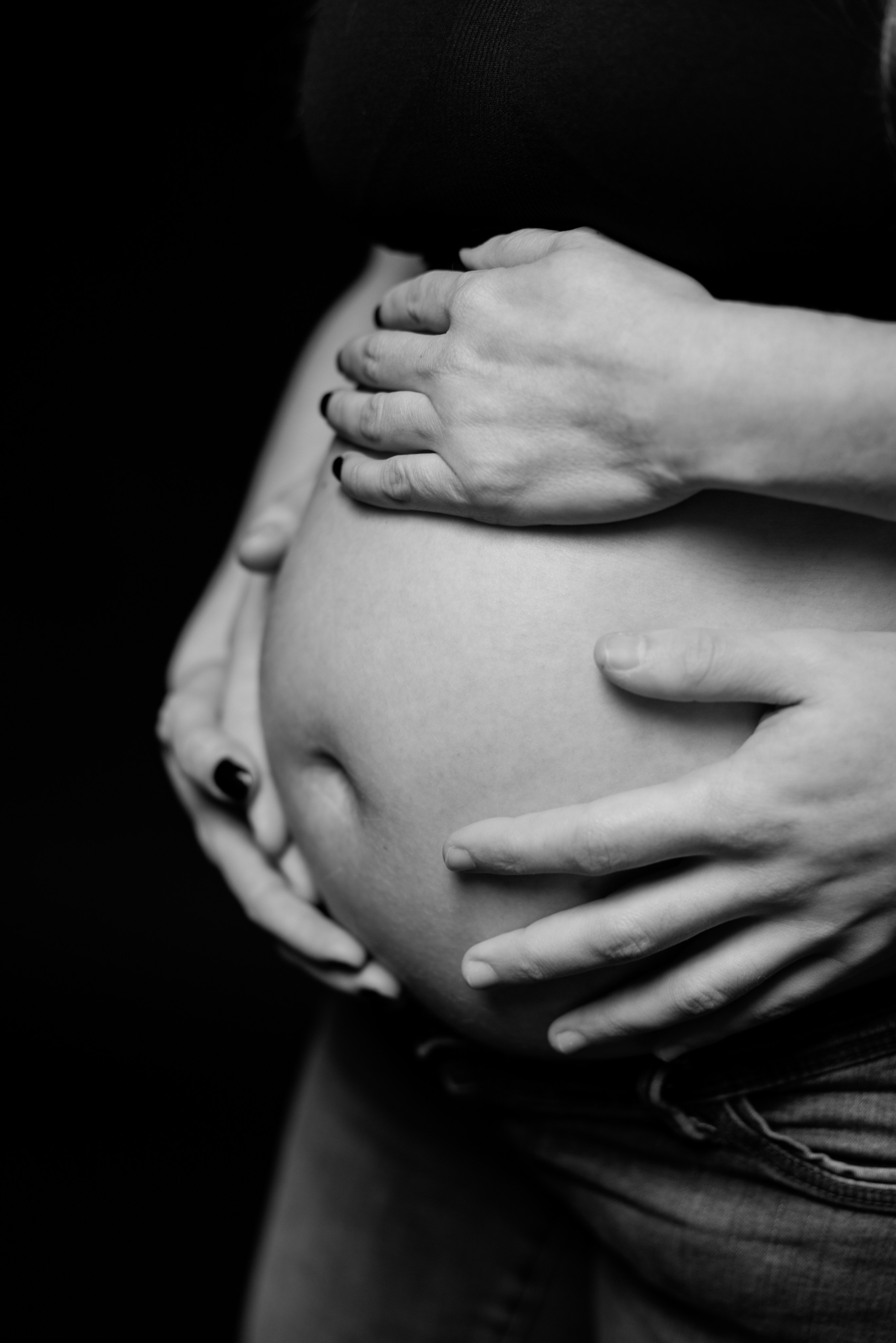 Babybauchshooting. Neugeborenenfotografie Pforzheim Katharina Jozic
