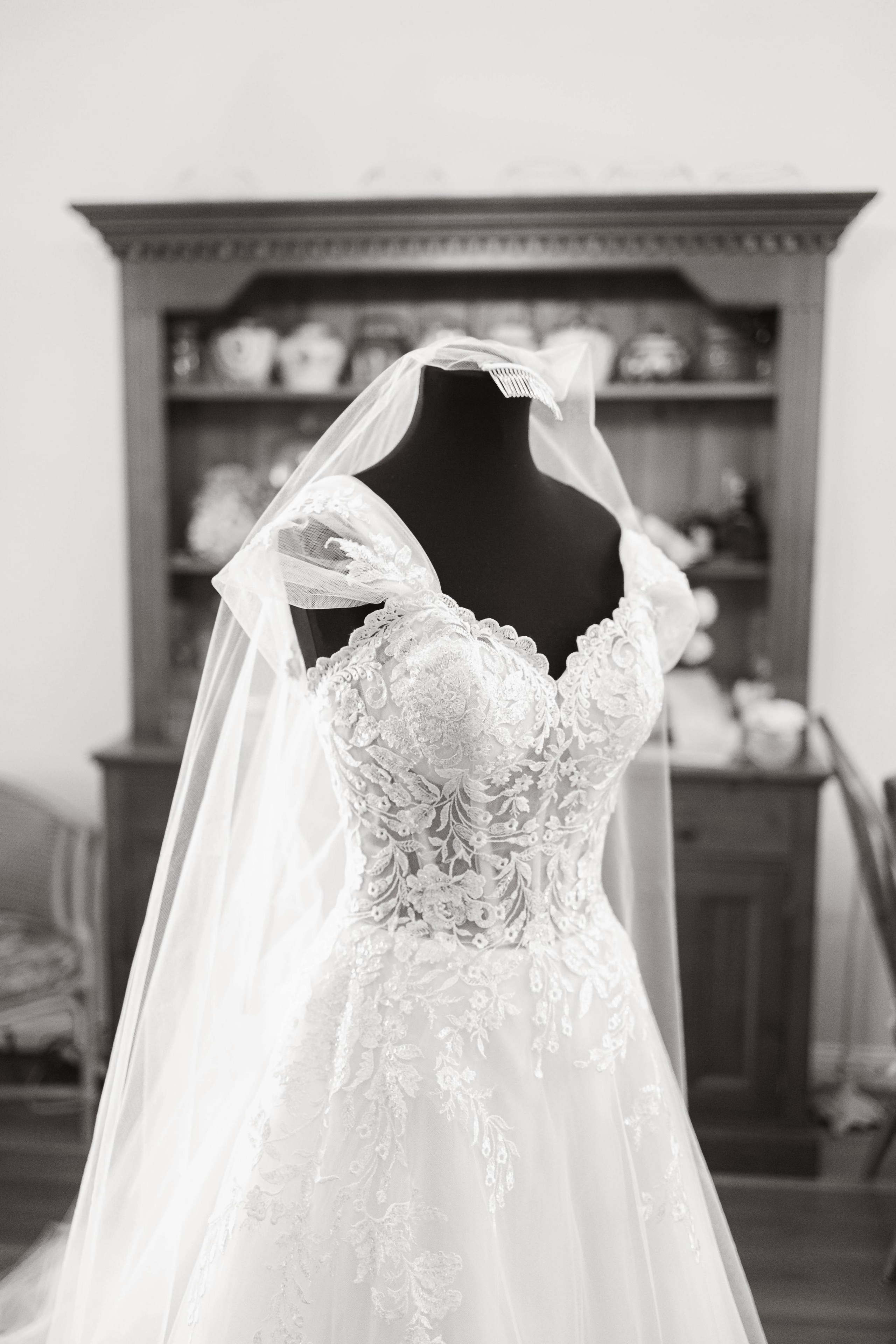 Lara + Michael. True Story Photography