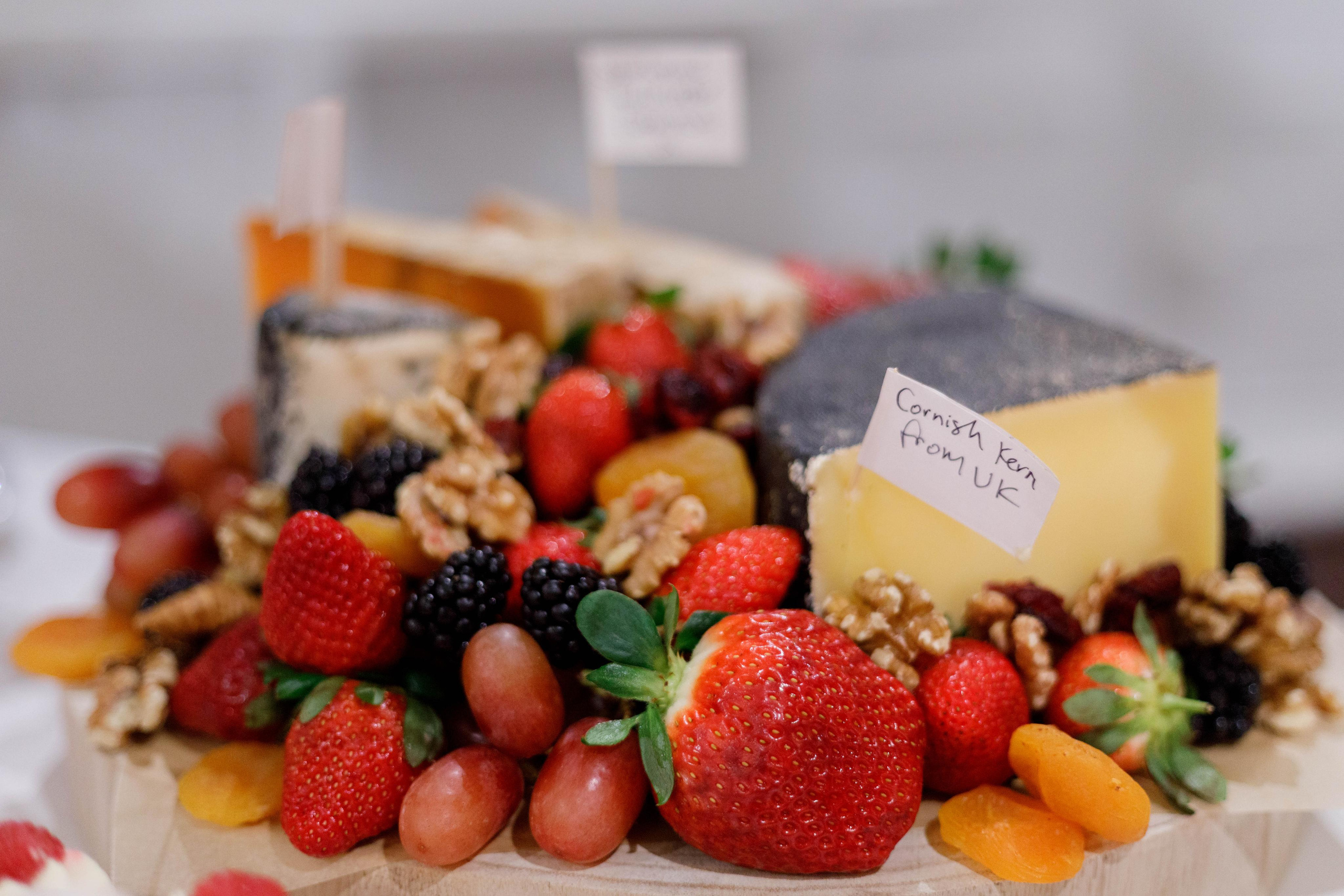 Lara + Michael. True Story Photography