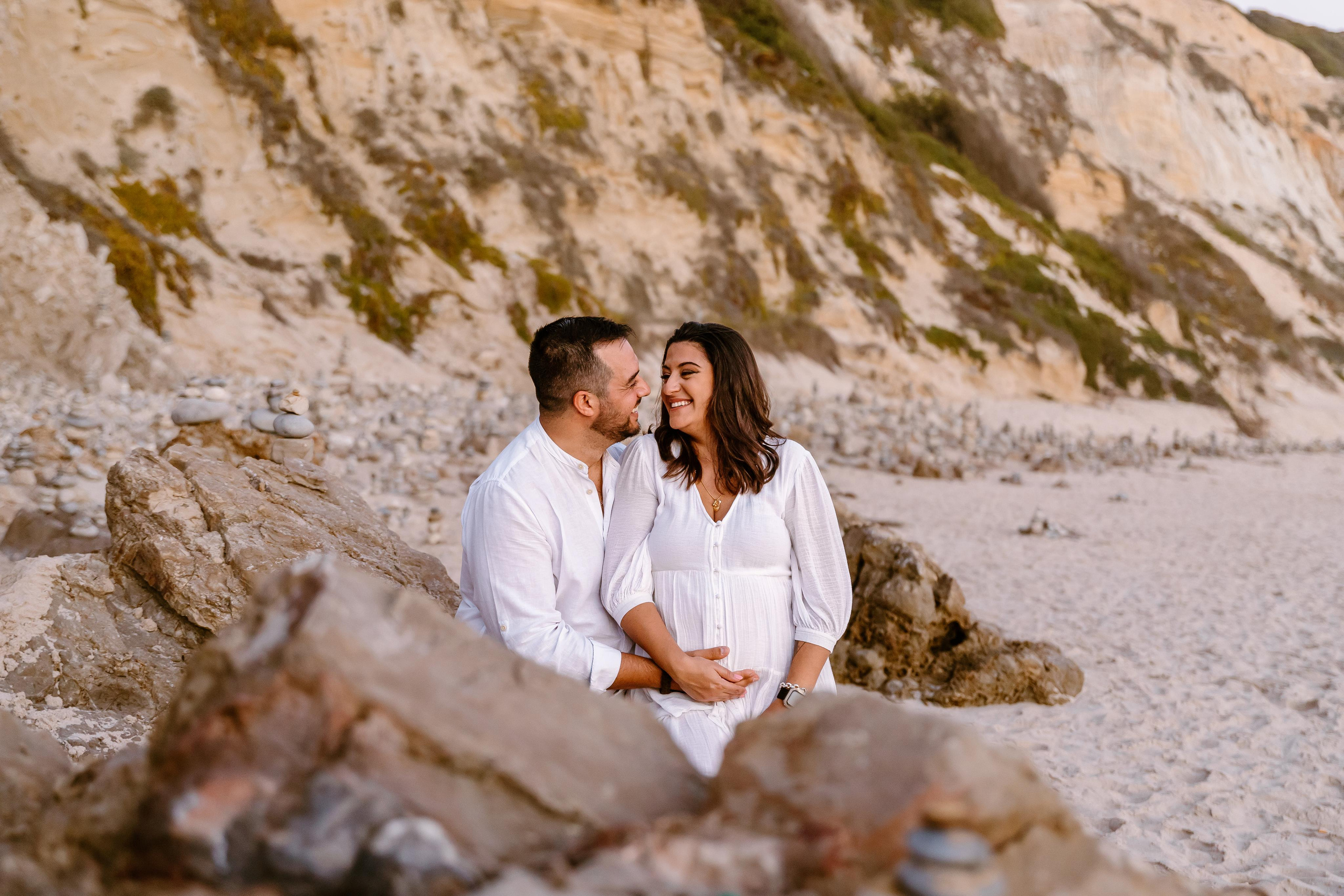 Sessão Maternidade na Praia de Paredes da Vitória. Fotografia e Filmes de Casamento de Luxo | Portugal & Destination Weddings | Ricardo & Mary Pictures