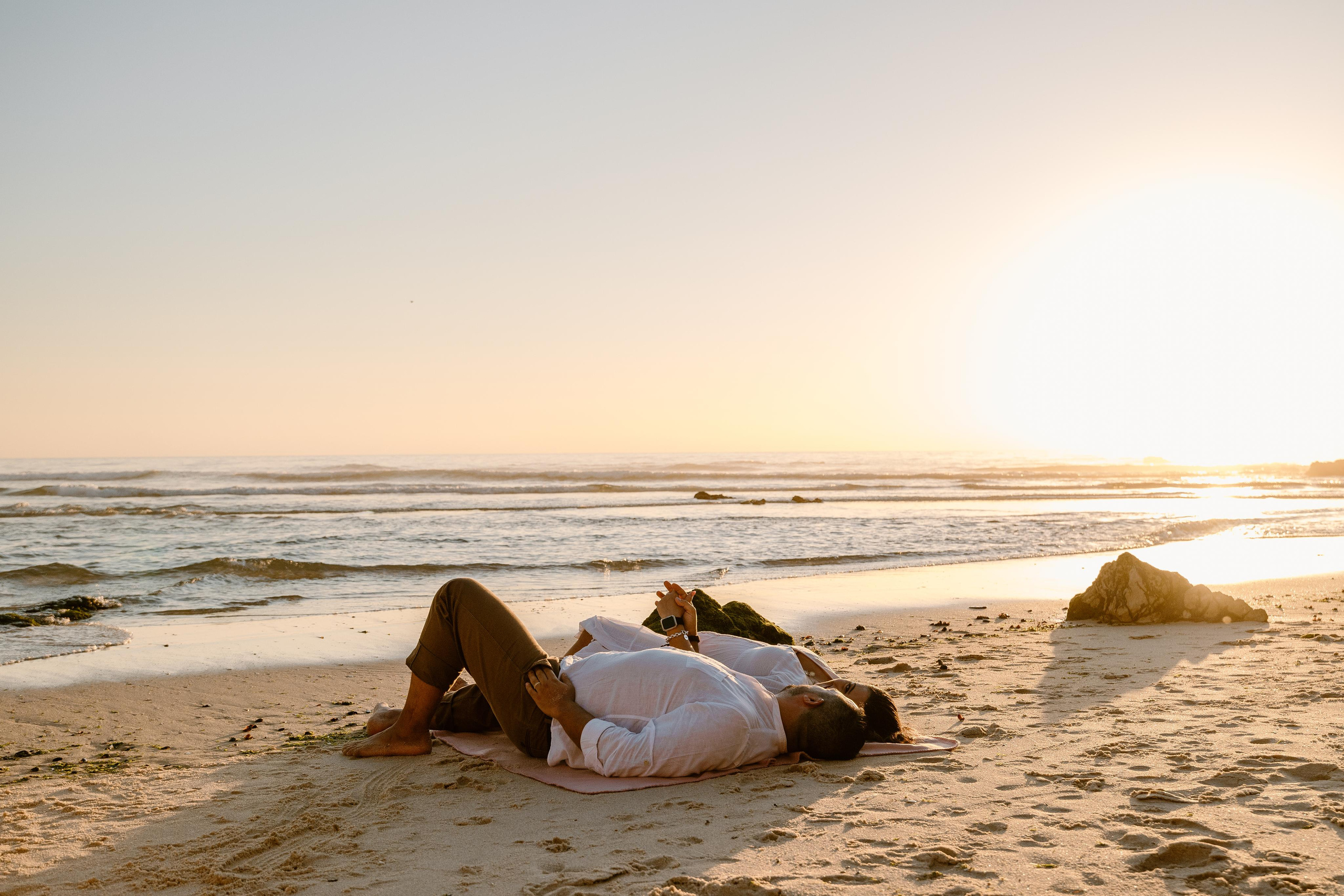 Sessão Maternidade na Praia de Paredes da Vitória. Fotografia e Filmes de Casamento de Luxo | Portugal & Destination Weddings | Ricardo & Mary Pictures