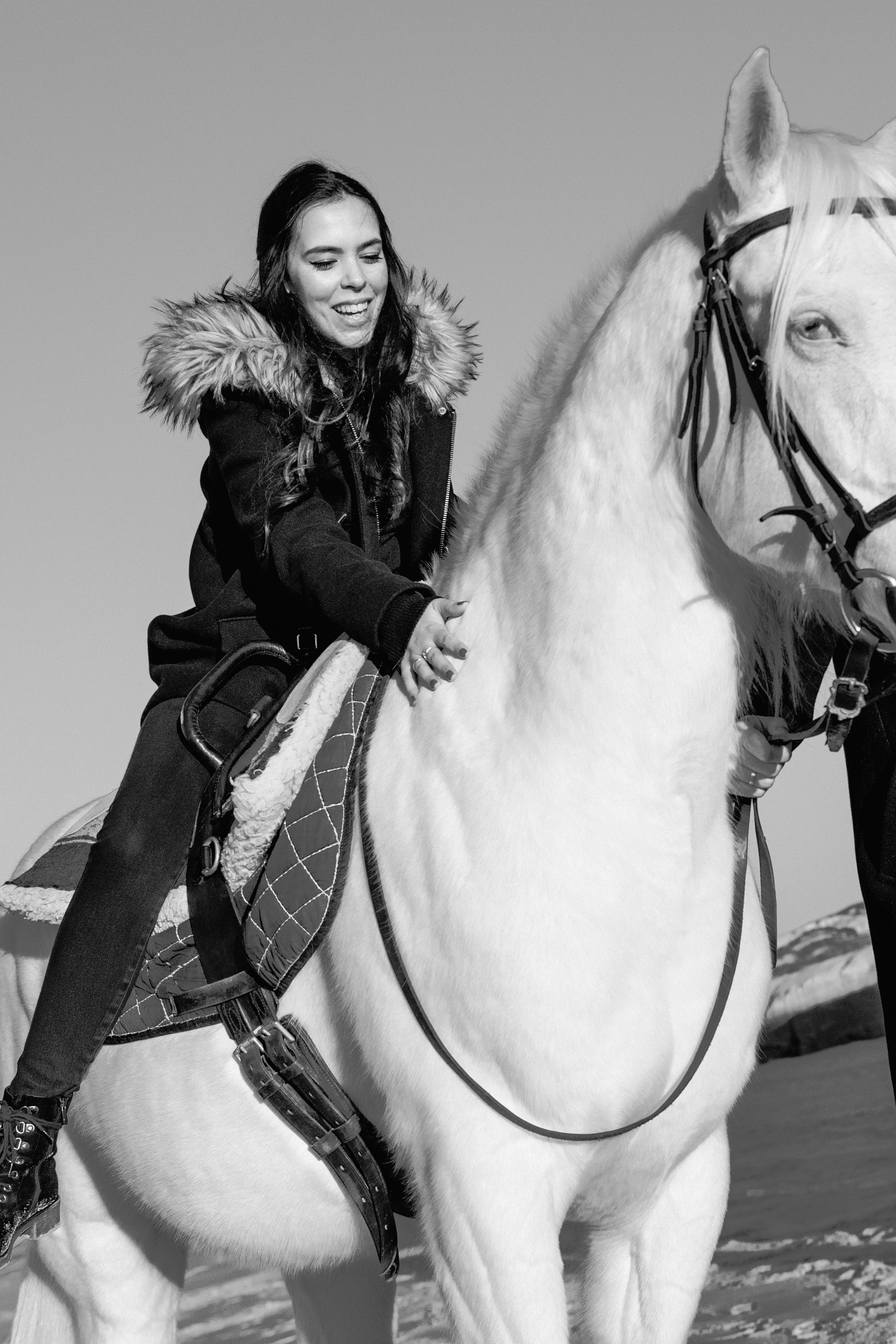 Photo session on horseback at Praia da Almagreira. Luxury Wedding Photography & Cinematic Films | Portugal & Destination Weddings | Ricardo & Mary Pictures