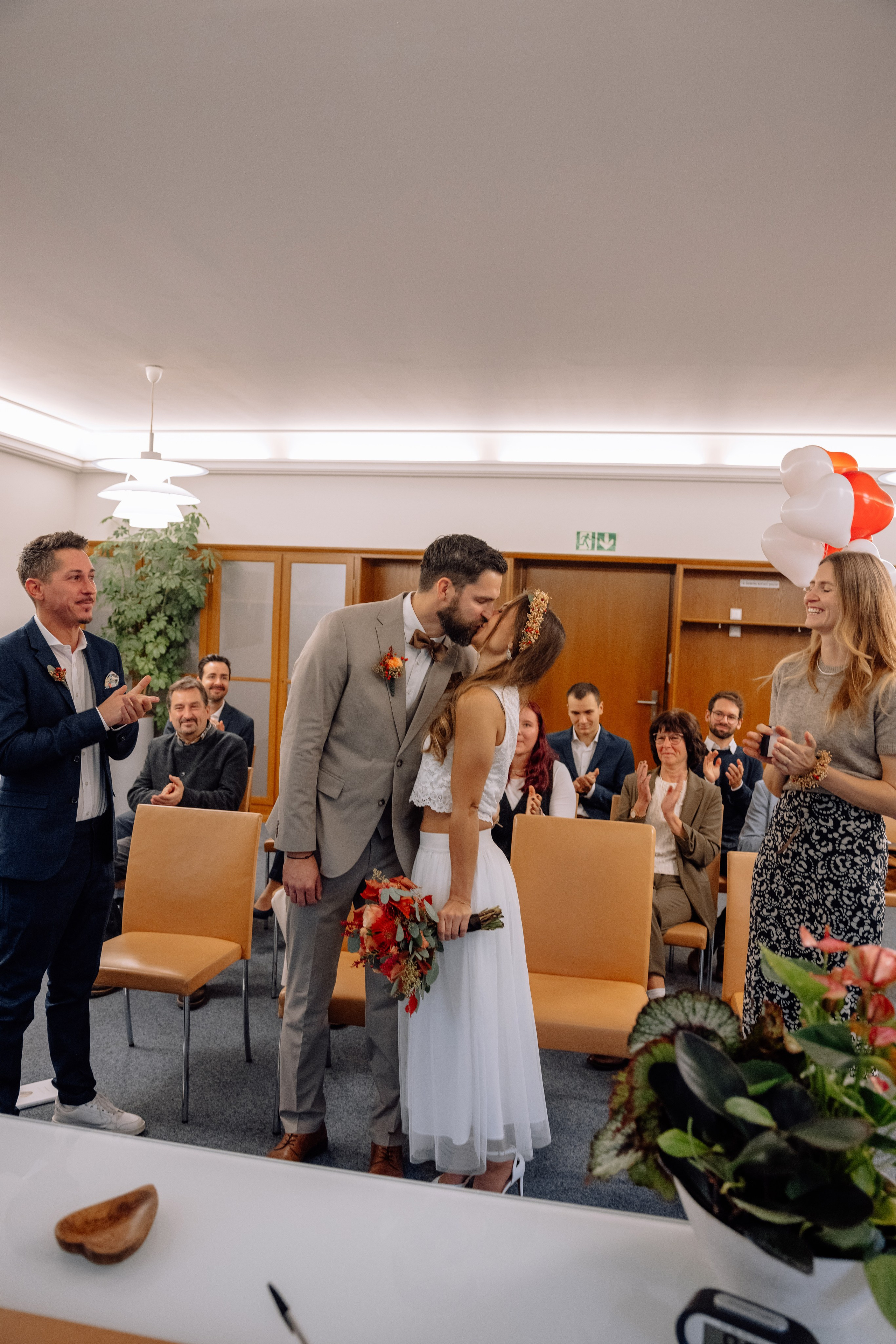 Herbsthochzeit im Standesamt Schwabing. Hochzeitsfotograf München Taufe Familienfotograf Tanja Mauke