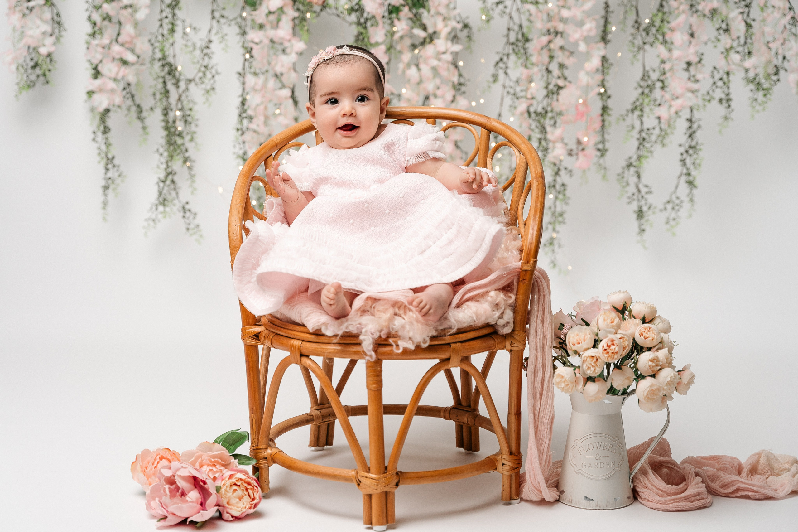 A studio milestone session for 5 months old baby Alejandra and her beautiful family❤️. Newborn and family photographer. Hills District. Sydney