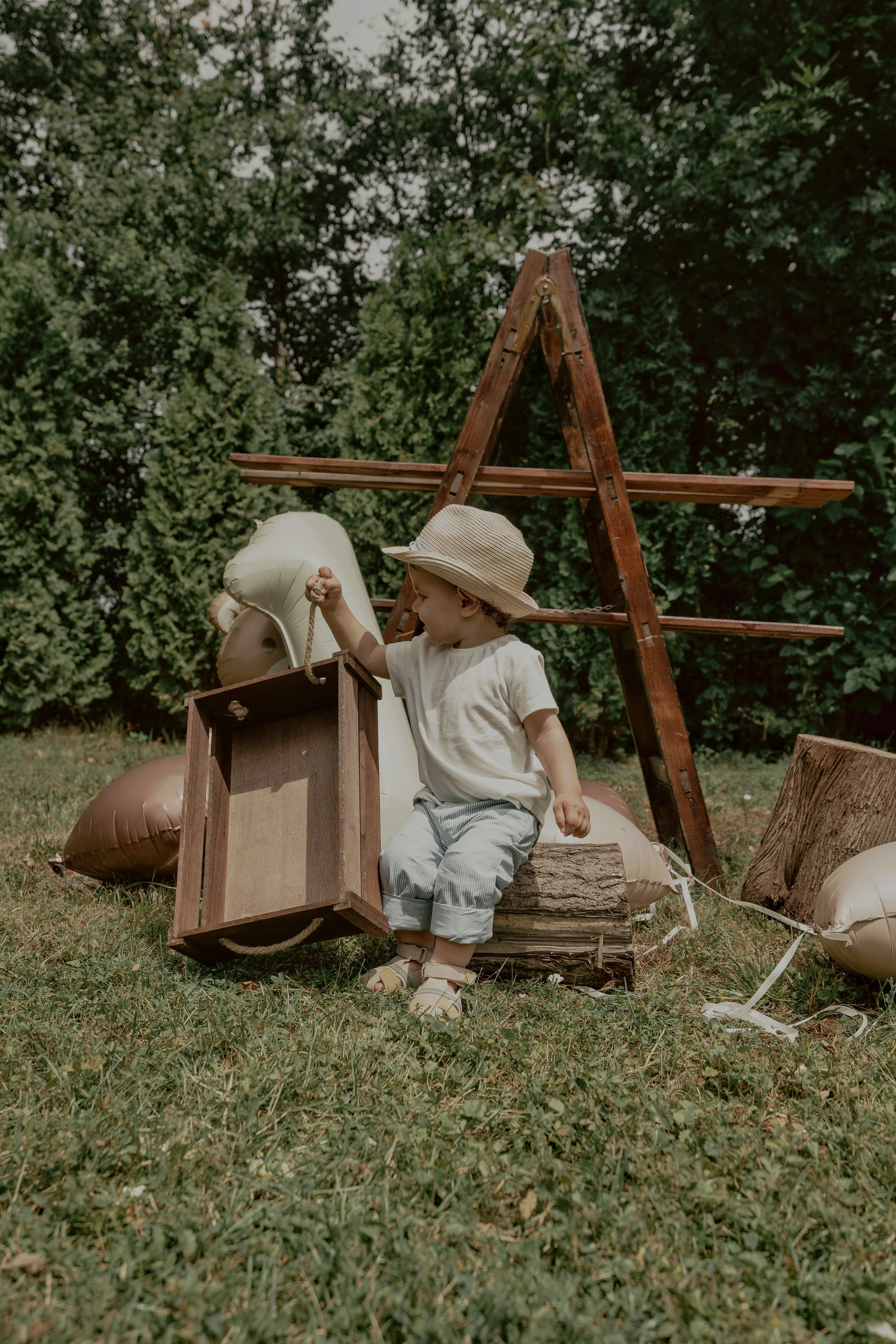 Armin — Micul explorator împlinește 1 an. Emotions Photo Art