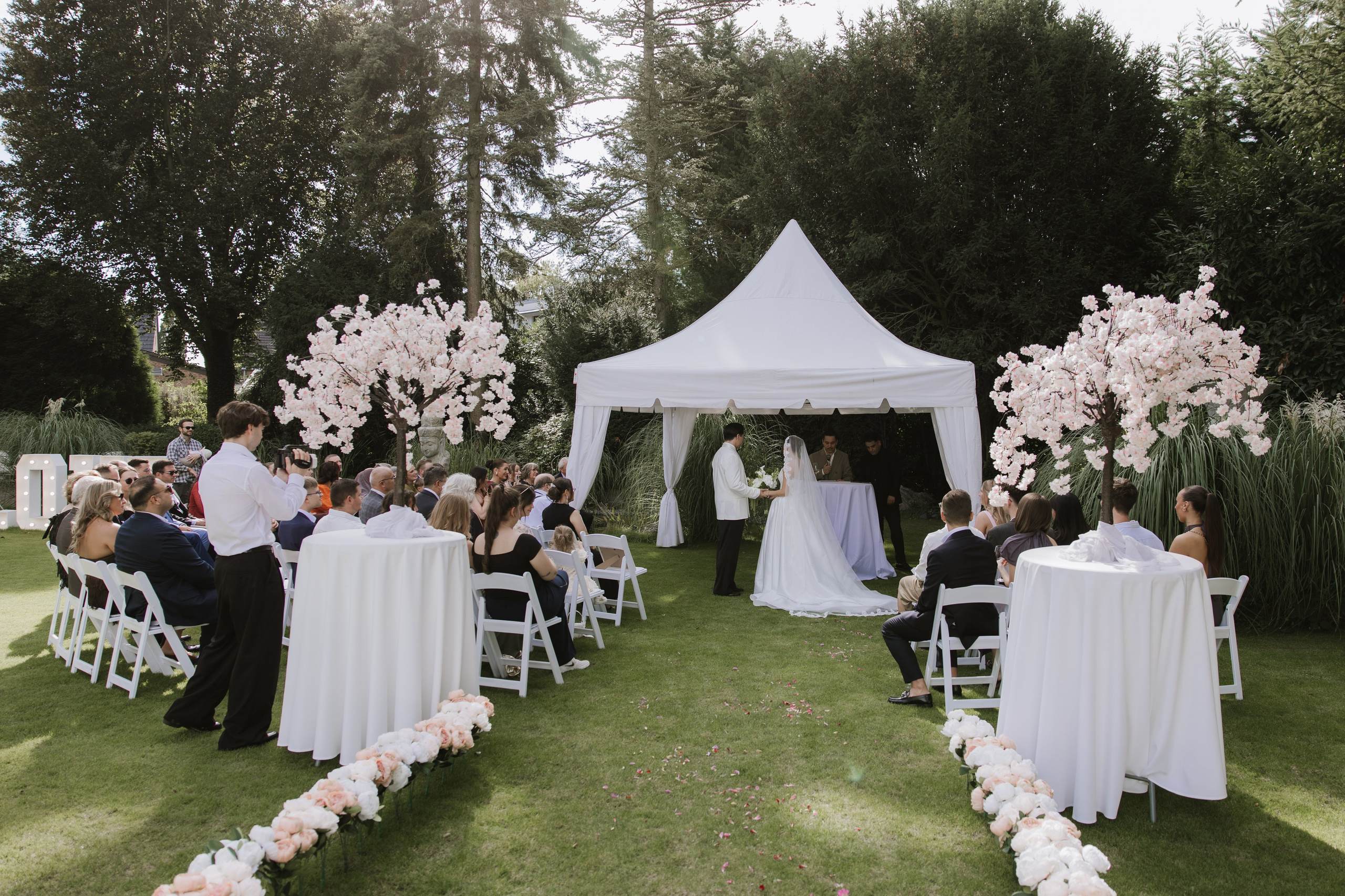 Hochzeitsfotograf finden: 7 Fehler, die Brautpaare vermeiden sollten. Hochzeitfotografin Düsseldorf, NRW Nadja Holzmann