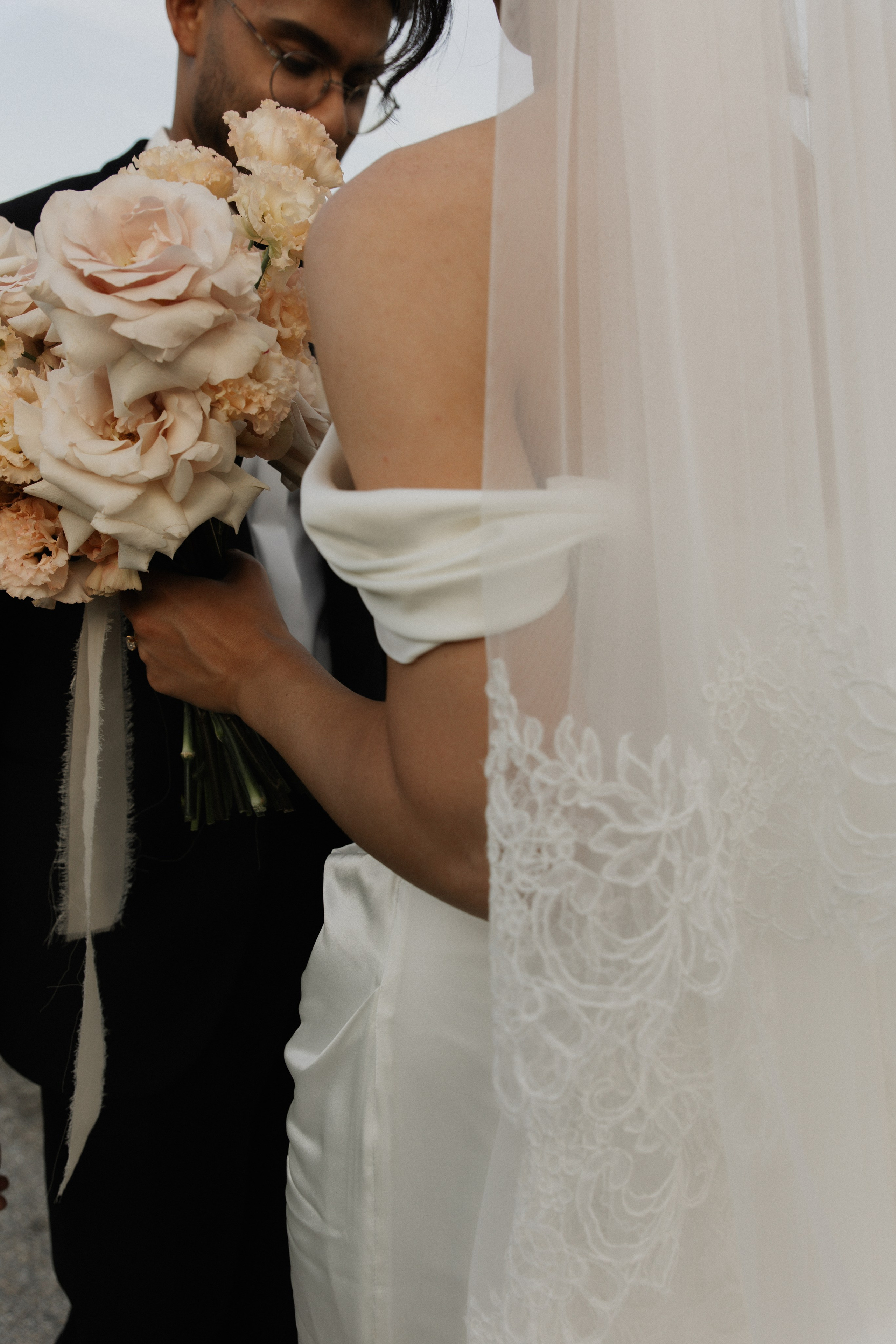 Elegant Castle Wedding in Austria | Alwin & Ruth’s Fairytale Celebration. Wedding photographer and videographer based in Timisoara, Romania