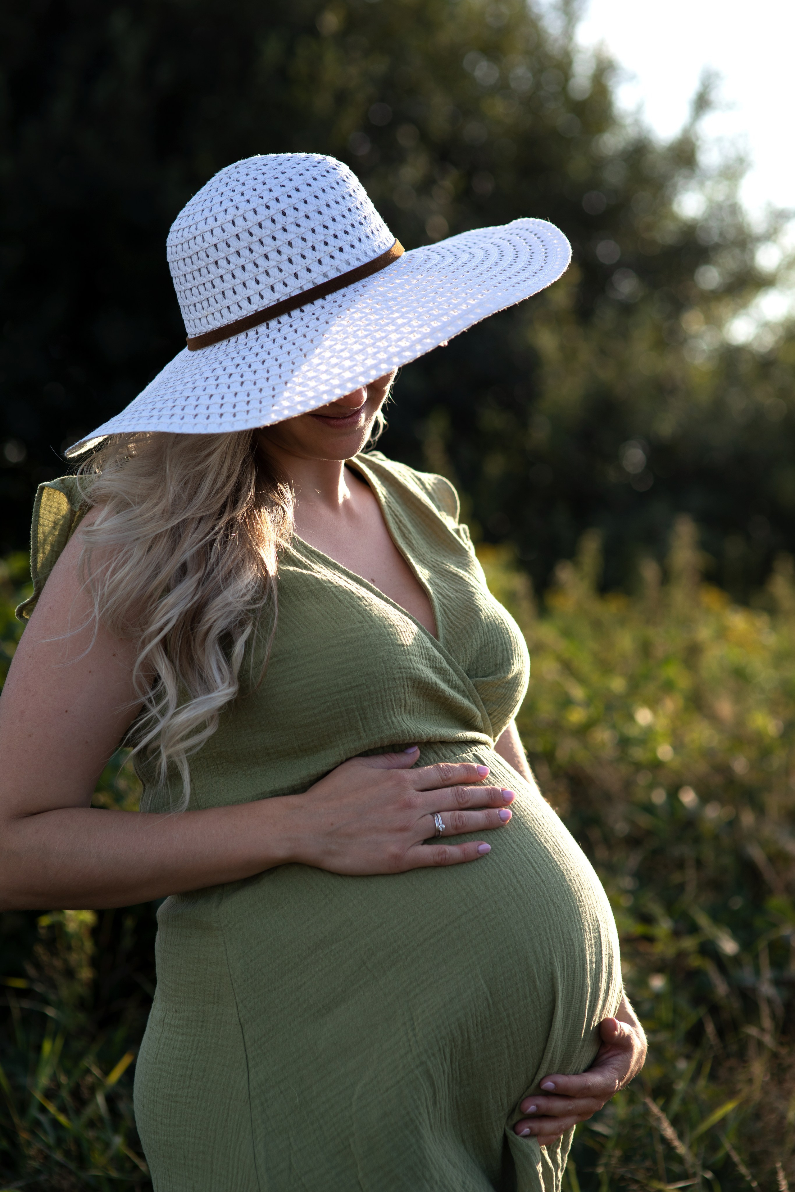 Babybauchfotos in der Natur bei Osnabrück