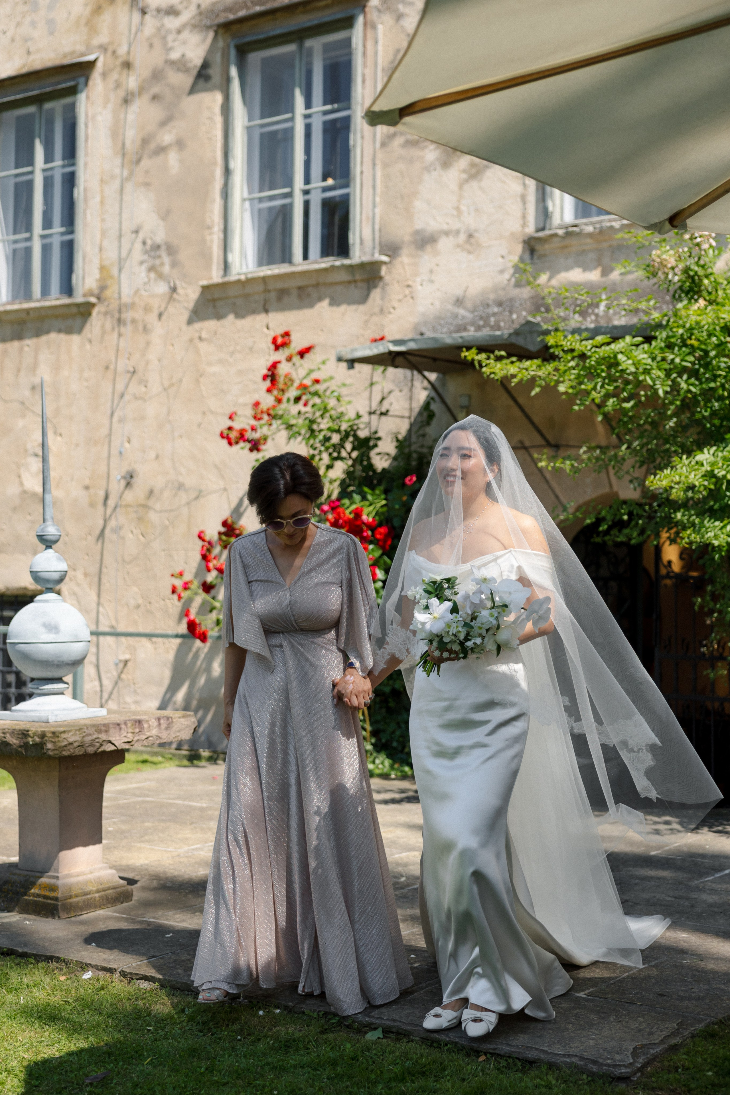 Susan & George · Wedding at Schloss Walpersdorf. Raw Studio: Capturing Elegant weddings accross Europe