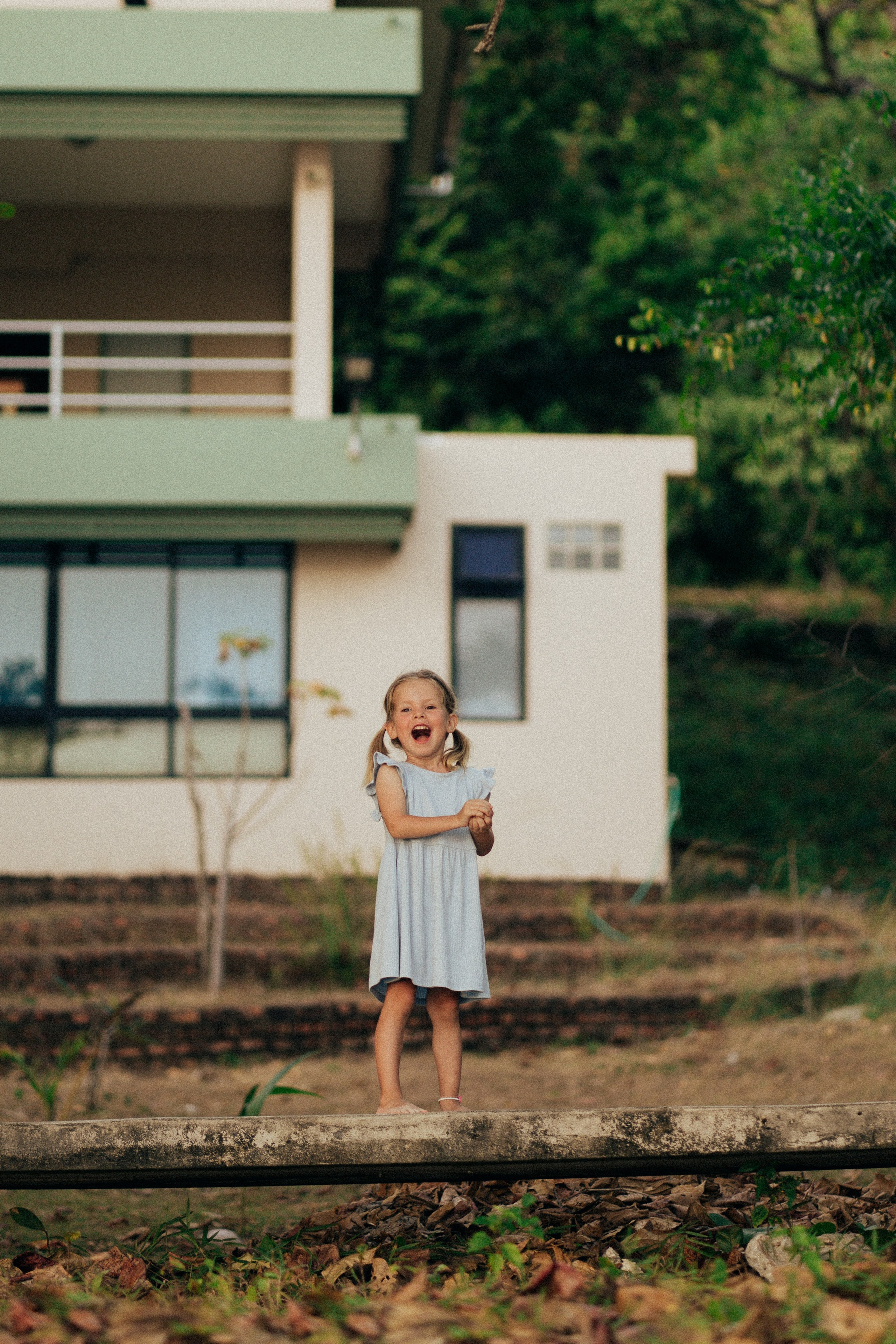 Family Photography in Tbilisi by Aleksandra Gritsenko