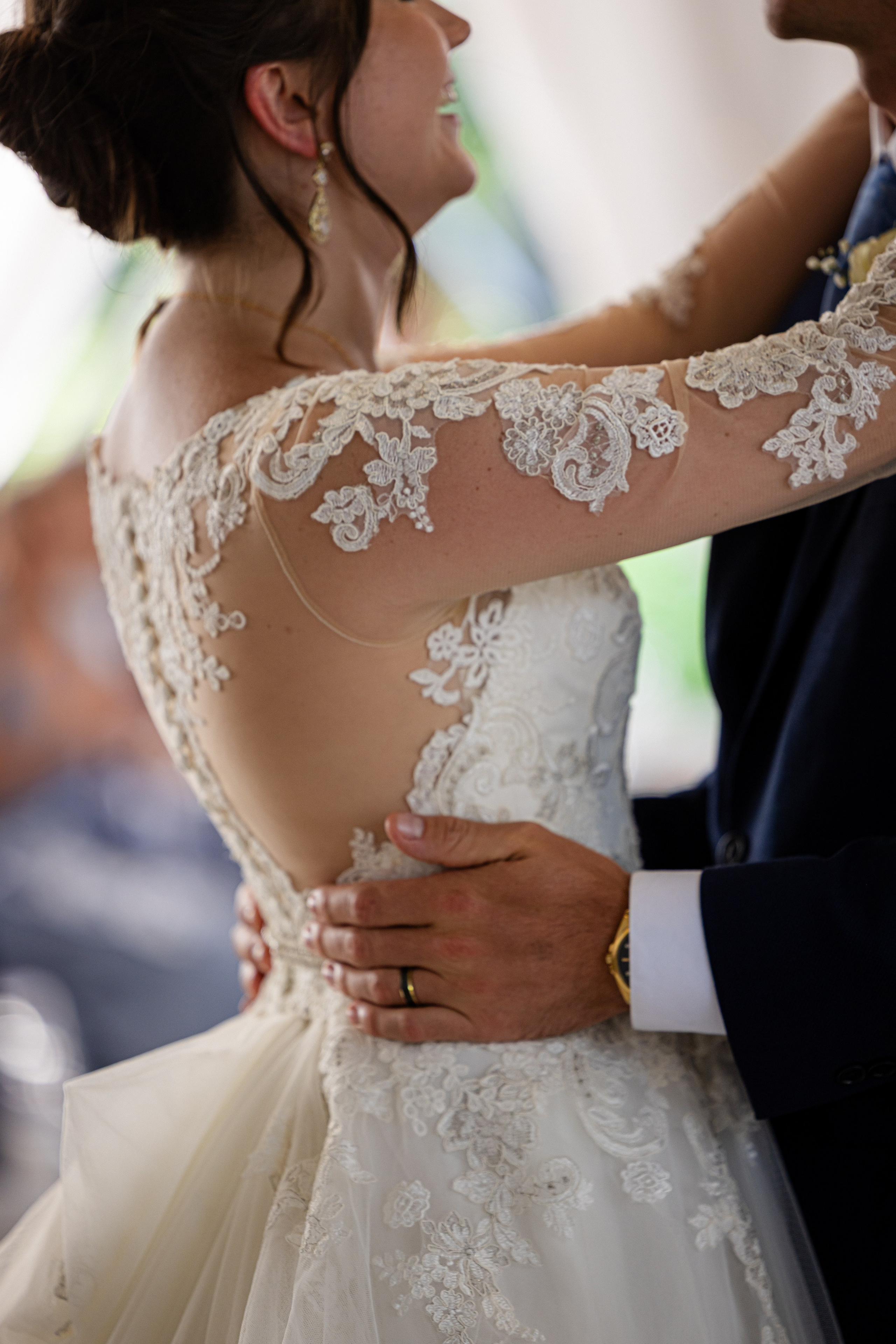 Lester & Annalise’s Romantic Summer Wedding at Gassaway Mansion in Greenville, SC. Wedding and portrait photography in Greenville SC