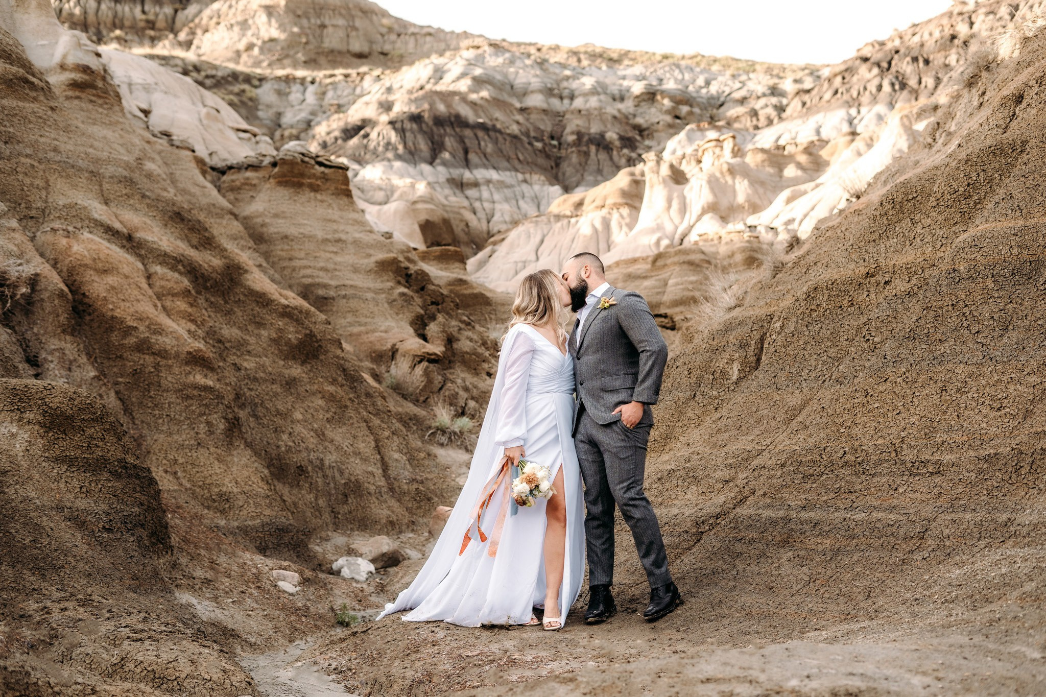 Gorgeous wedding day in Drumheller, Alberta May 2024. Wedding and family photographer in Calgary Kate Beliaeva