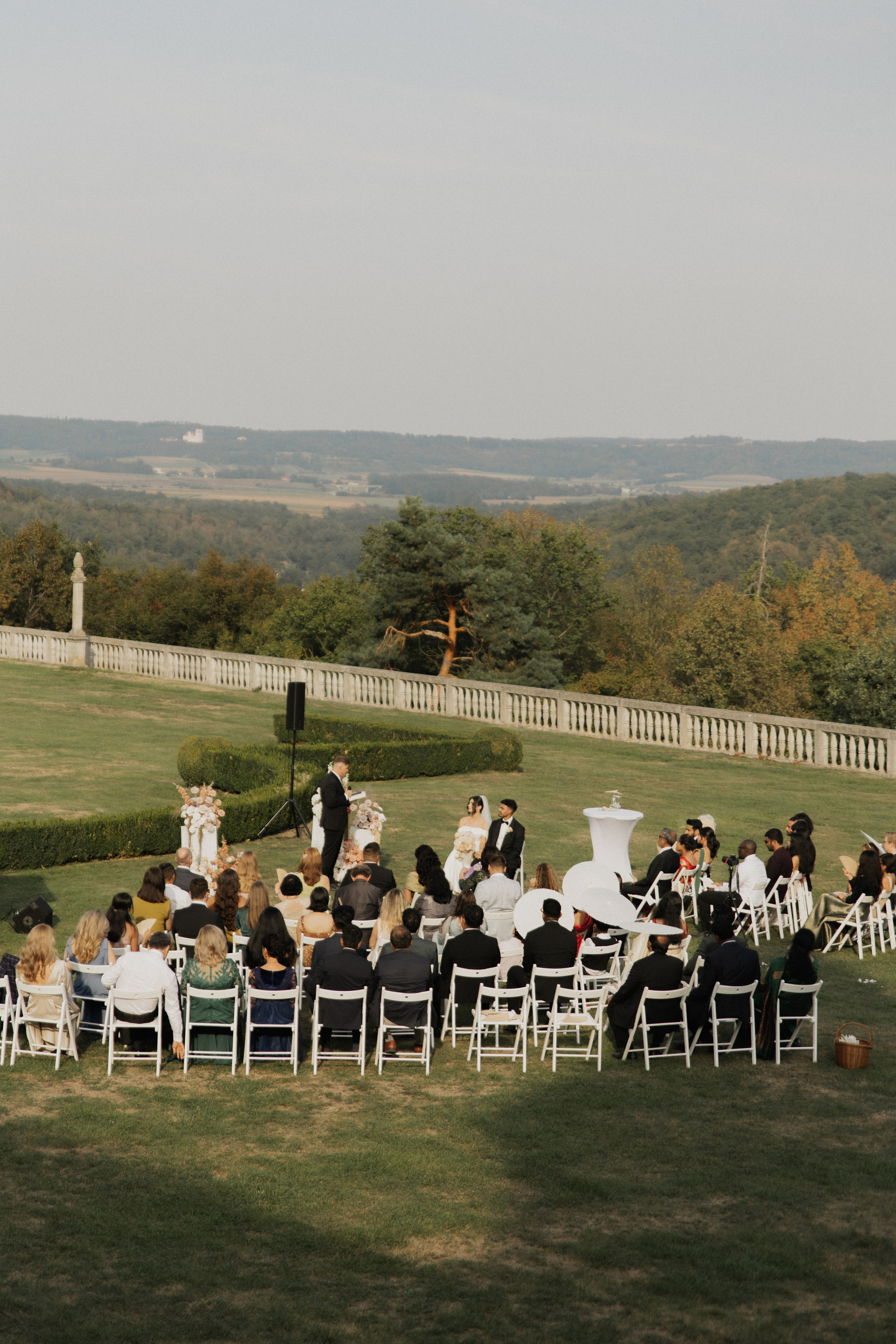 Elegant Castle Wedding in Austria | Alwin & Ruth’s Fairytale Celebration. Wedding photographer and videographer based in Timisoara, Romania